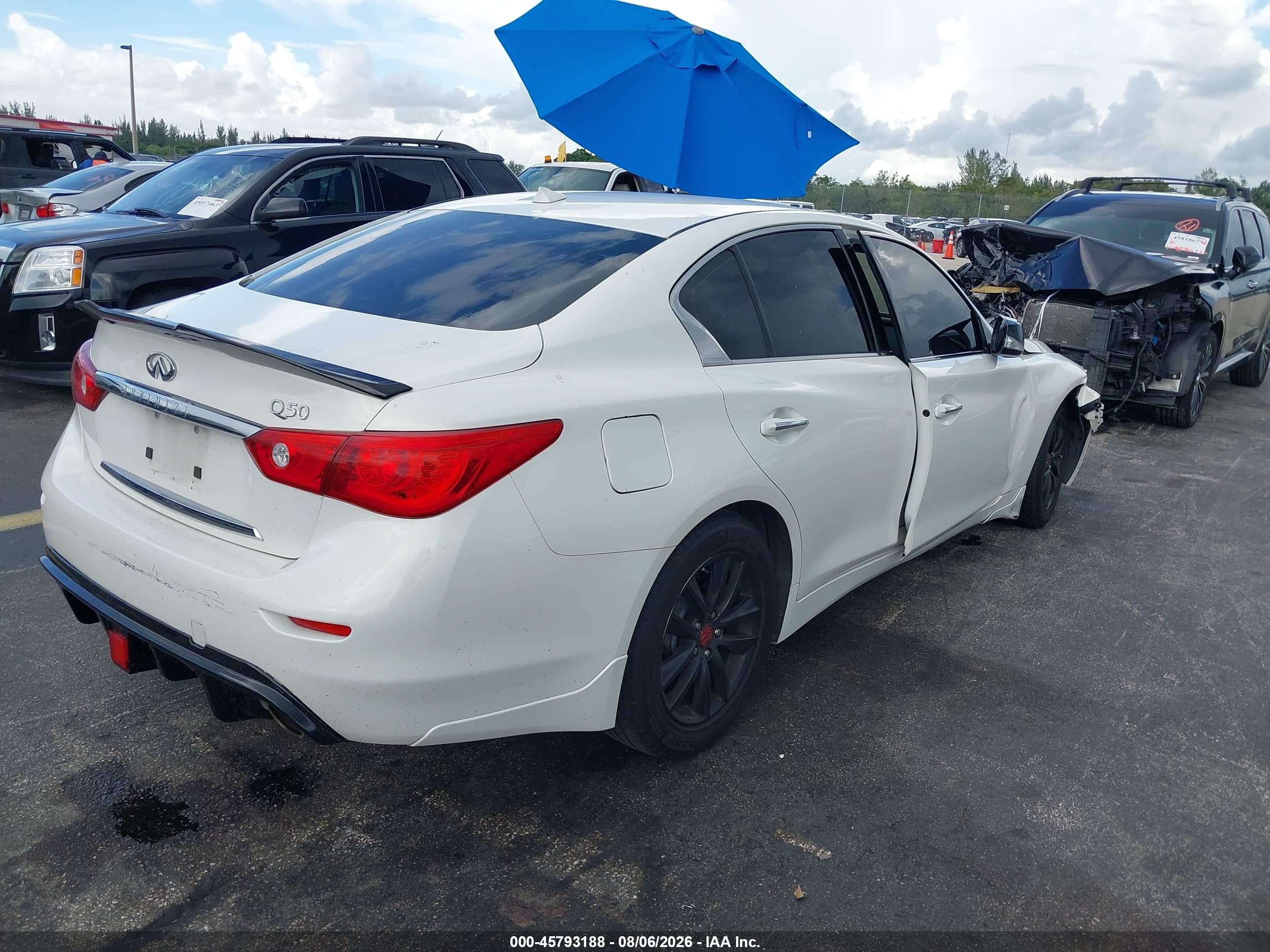 2014 Infiniti Q50 Premium White vin: JN1BV7ARXEM695980