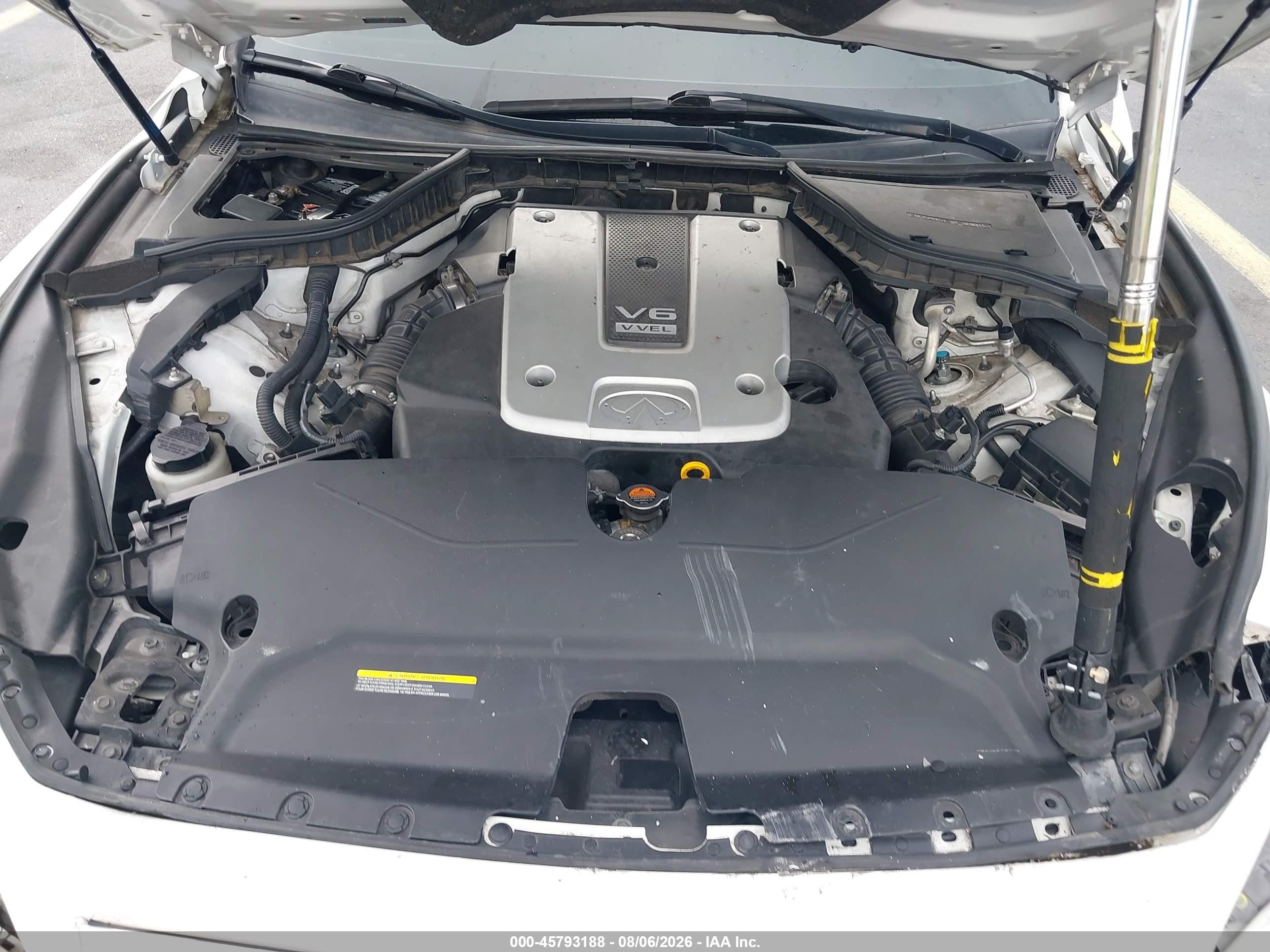 2014 Infiniti Q50 Premium White vin: JN1BV7ARXEM695980