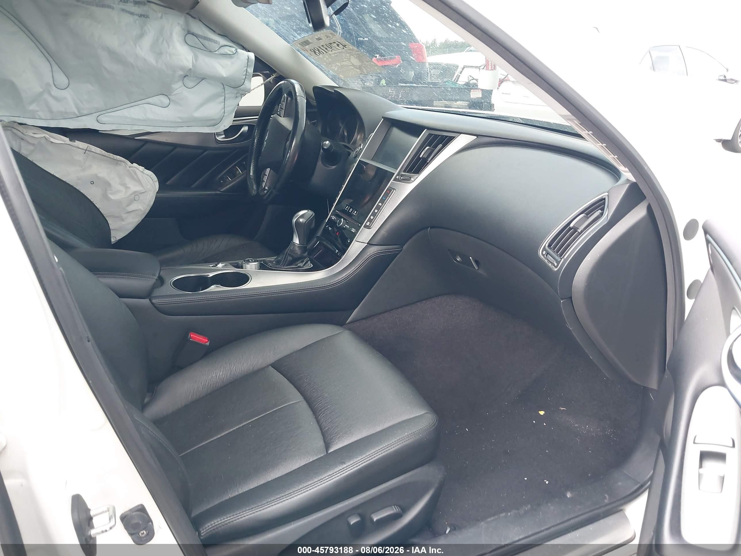 2014 Infiniti Q50 Premium White vin: JN1BV7ARXEM695980