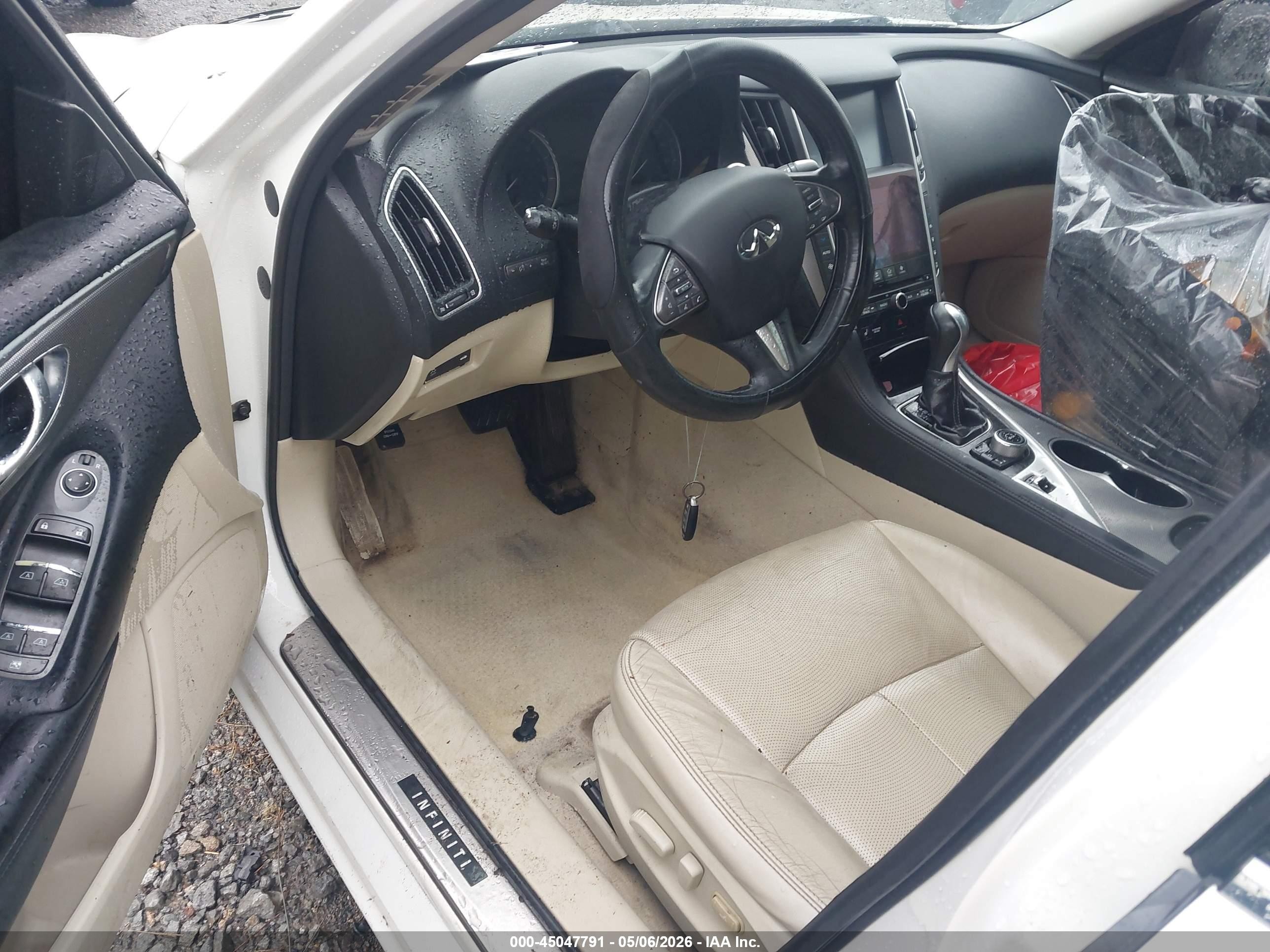 2014 Infiniti Q50 Premium White vin: JN1BV7ARXEM700143