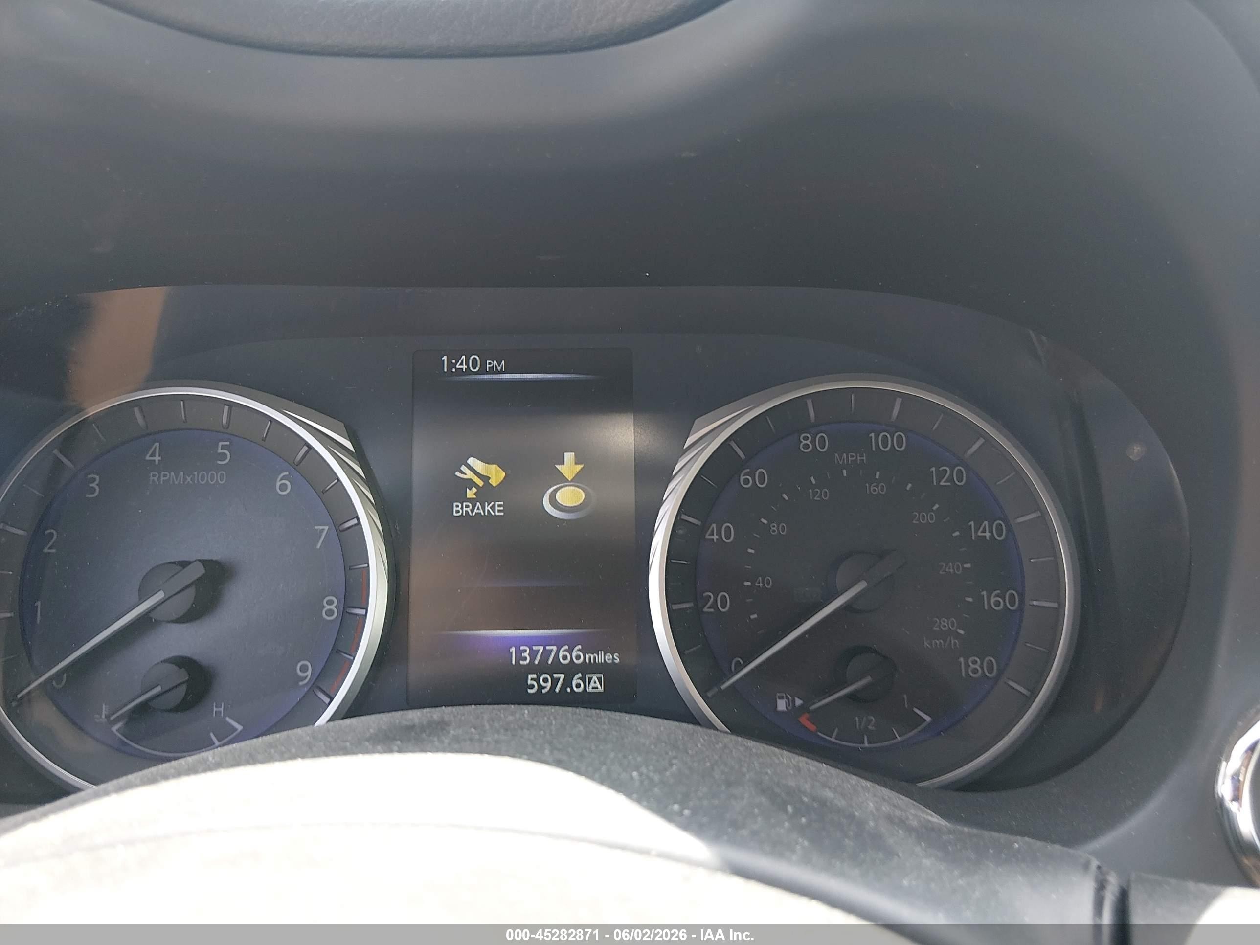 2014 Infiniti Q50 Premium Silver vin: JN1BV7ARXEM702300