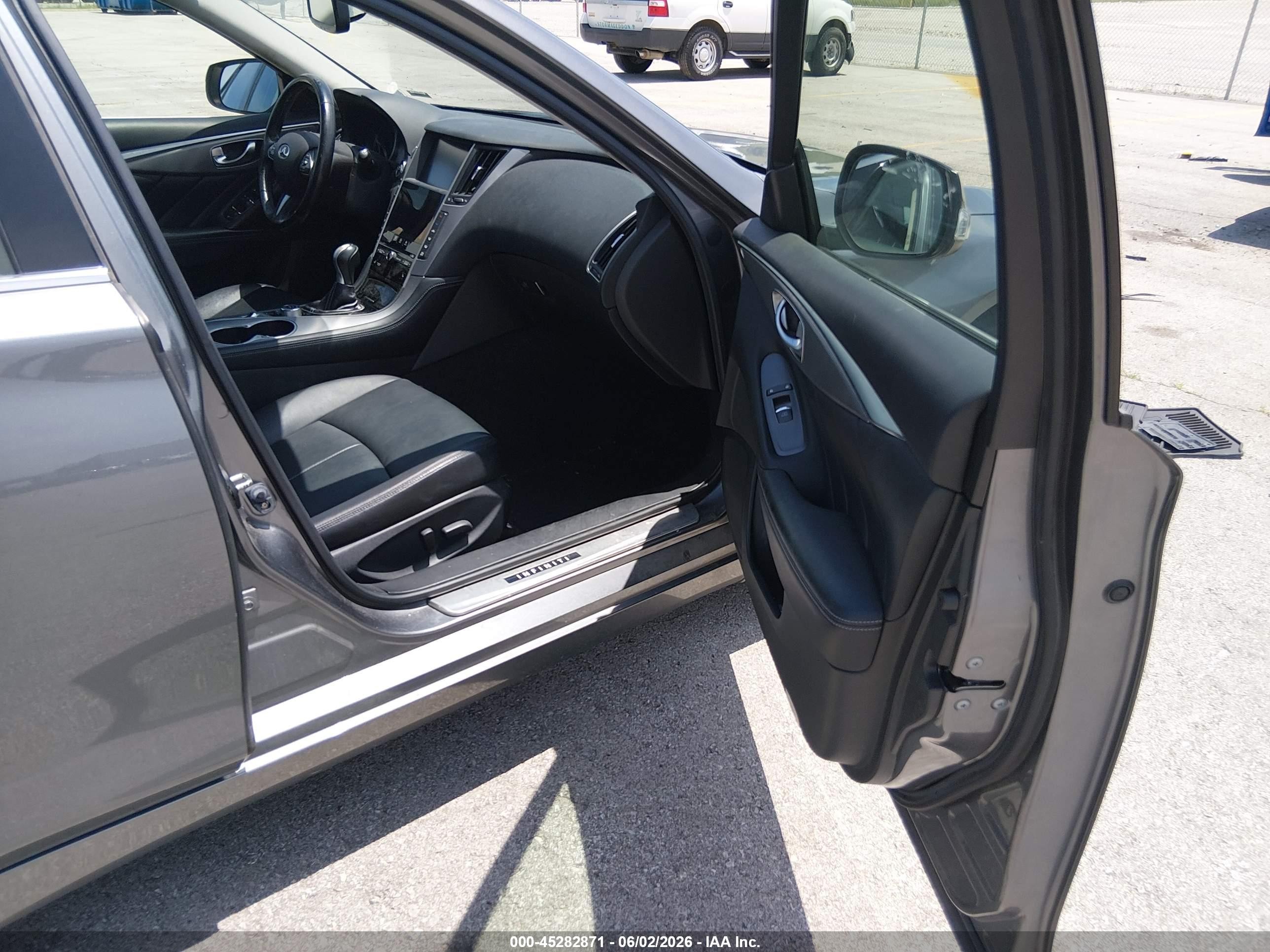 2014 Infiniti Q50 Premium Silver vin: JN1BV7ARXEM702300