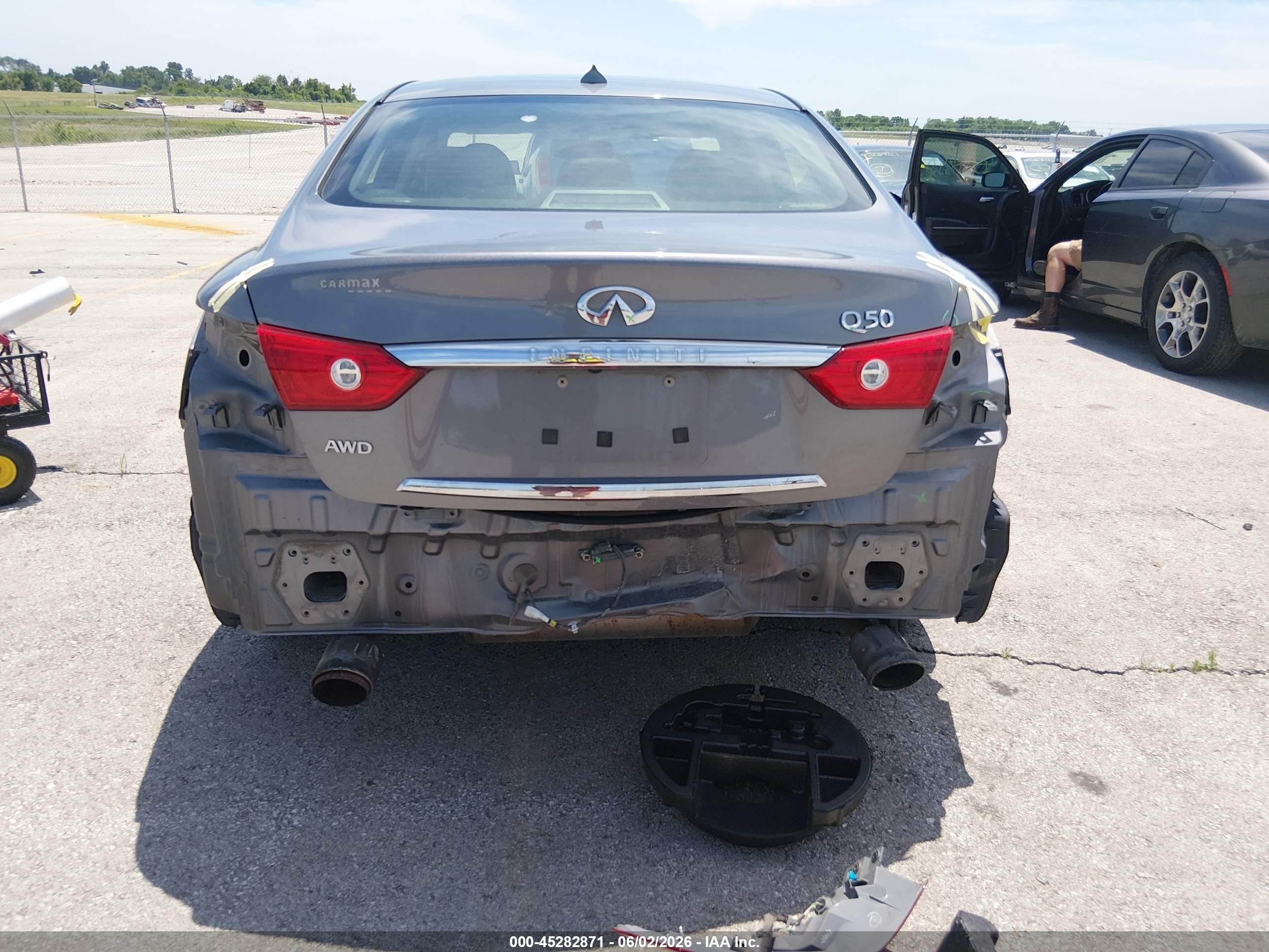 2014 Infiniti Q50 Premium Silver vin: JN1BV7ARXEM702300