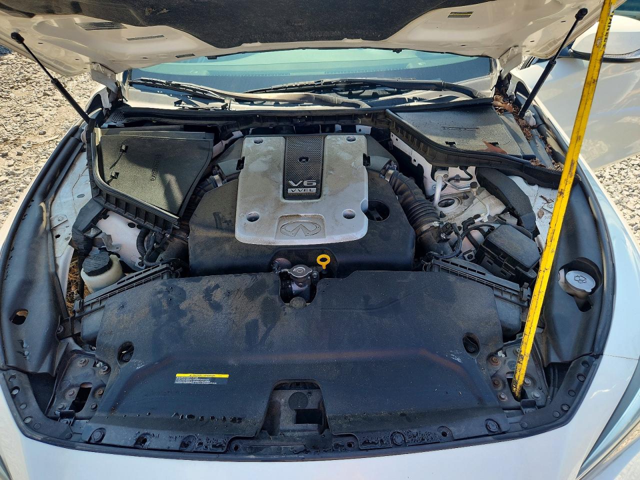 2014 Infiniti Q50 Premium White vin: JN1BV7ARXEM705777
