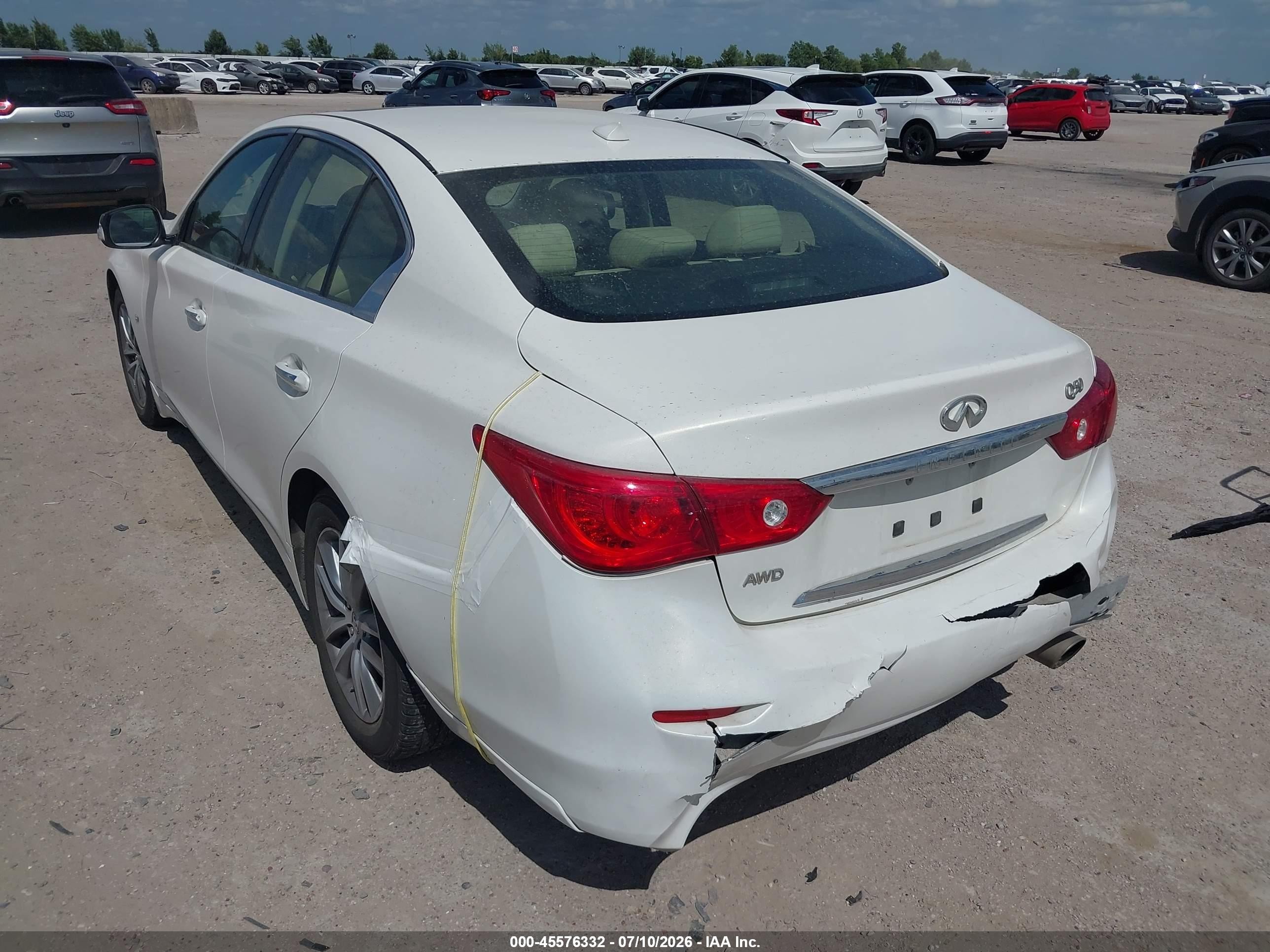 2015 Infiniti Q50 Premium White vin: JN1BV7ARXFM400796