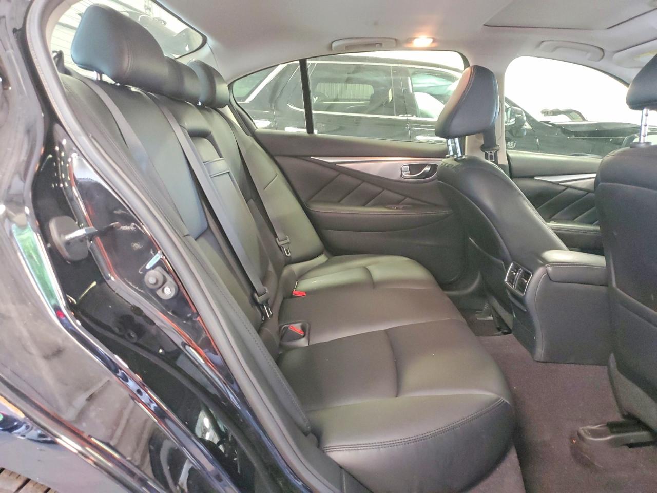2015 Infiniti Q50 Base Black vin: JN1BV7ARXFM415198