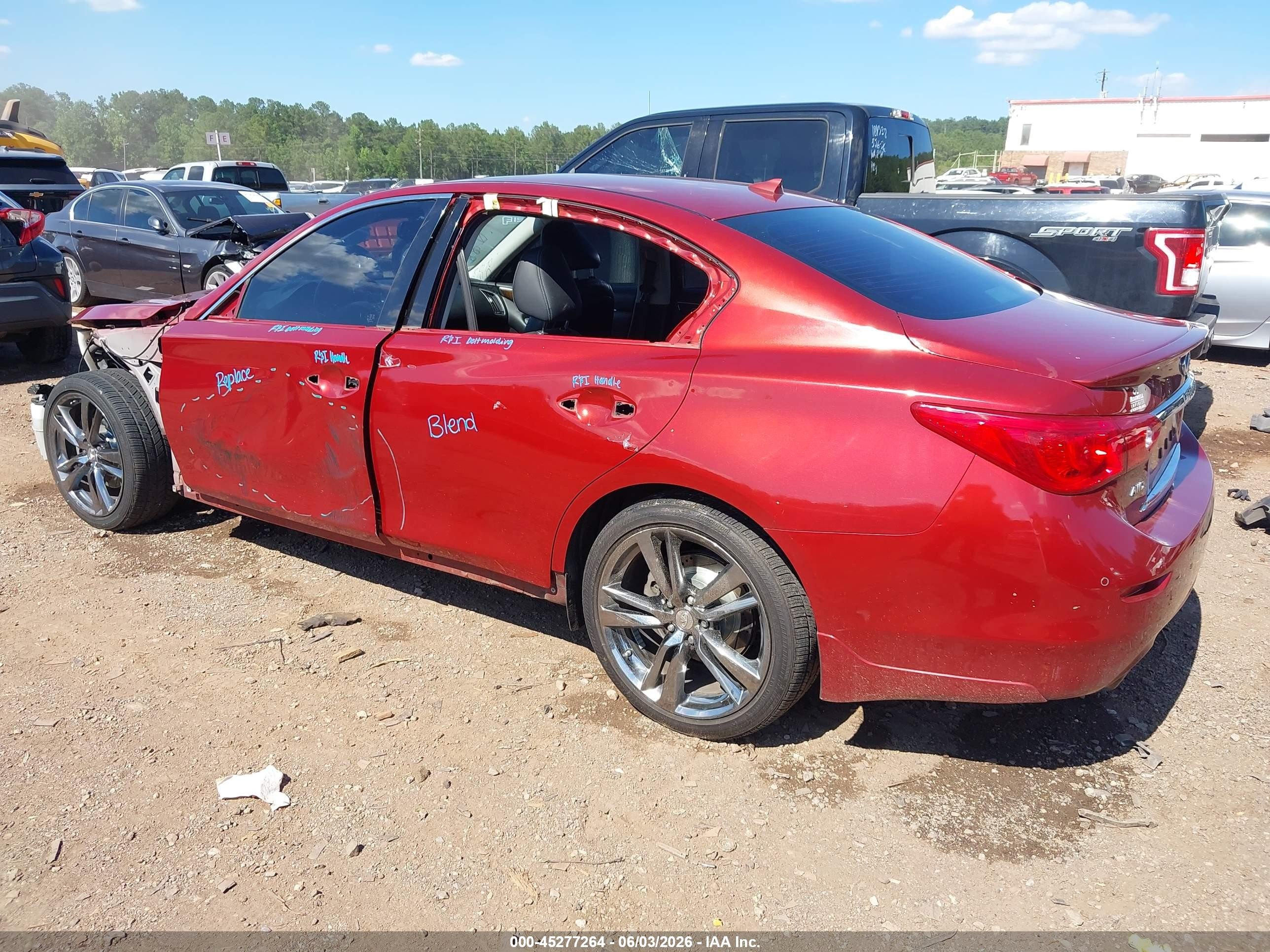 2015 Infiniti Q50 Premium/sport Red vin: JN1BV7ARXFM415752