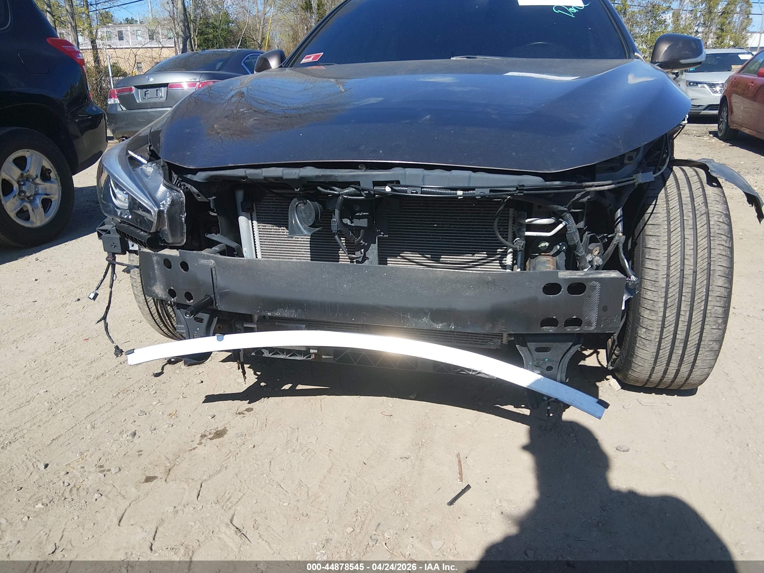 2015 Infiniti Q50 Premium Черный vin: JN1BV7ARXFM421194
