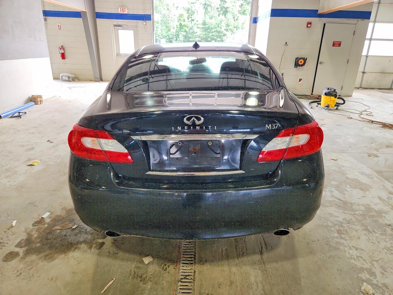 2011 Infiniti M37 Base Black vin: JN1BY1AP0BM320257