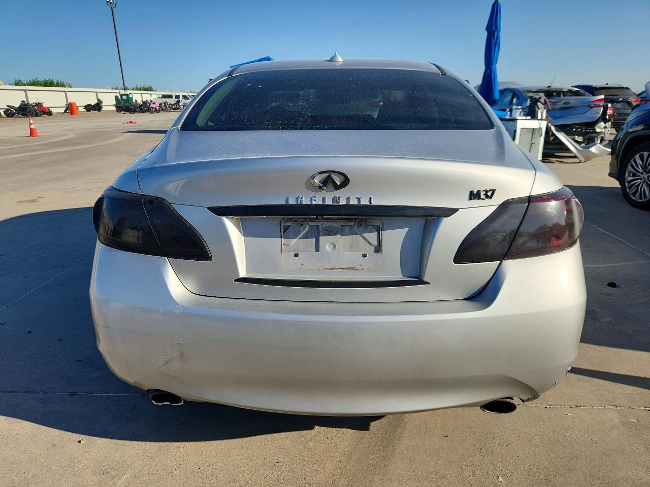 2012 Infiniti M37 Base Silver vin: JN1BY1AP0CM332359