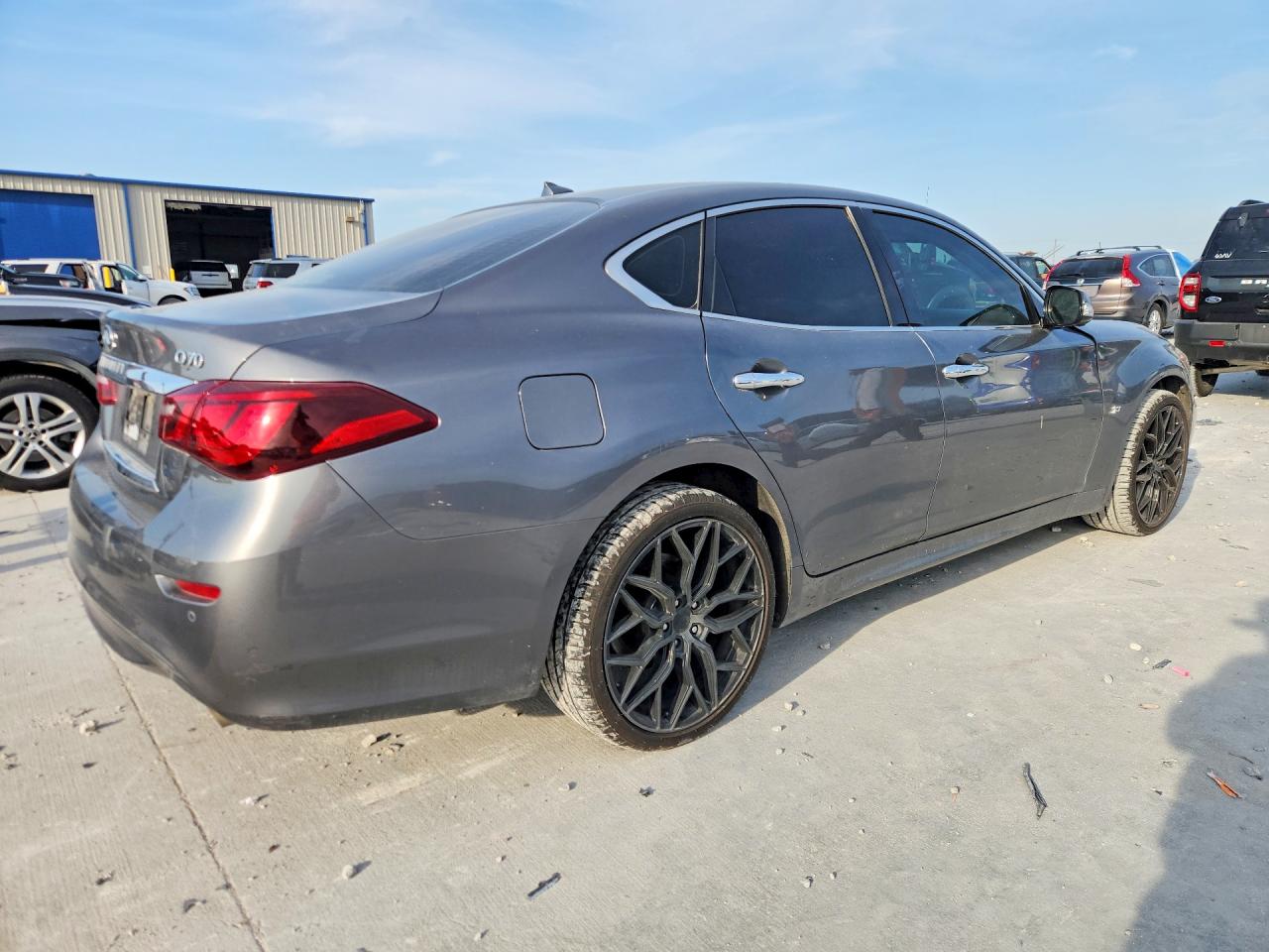 2015 Infiniti Q70 3.7 Gray vin: JN1BY1AP0FM540407