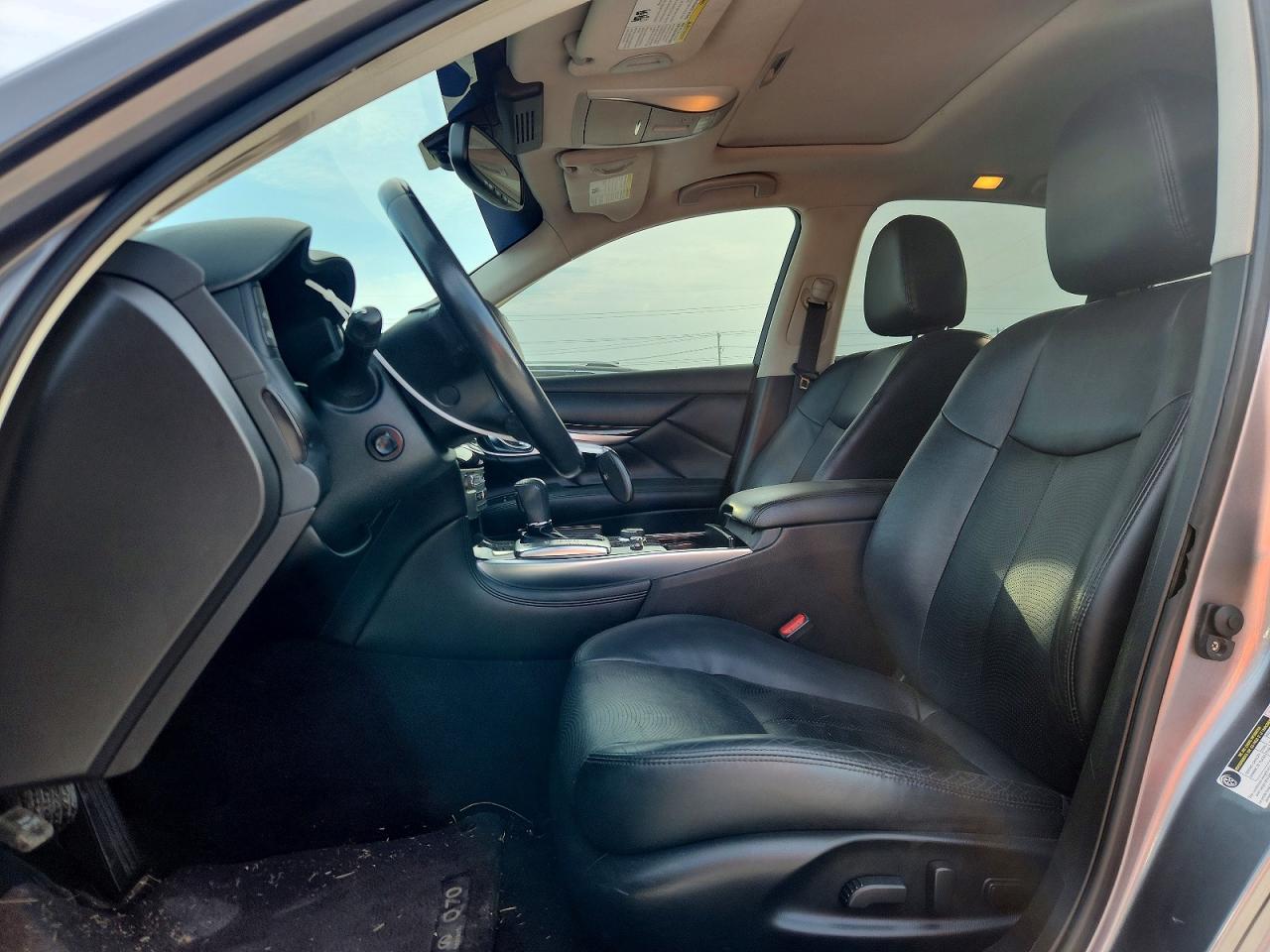 2015 Infiniti Q70 3.7 Gray vin: JN1BY1AP0FM540407