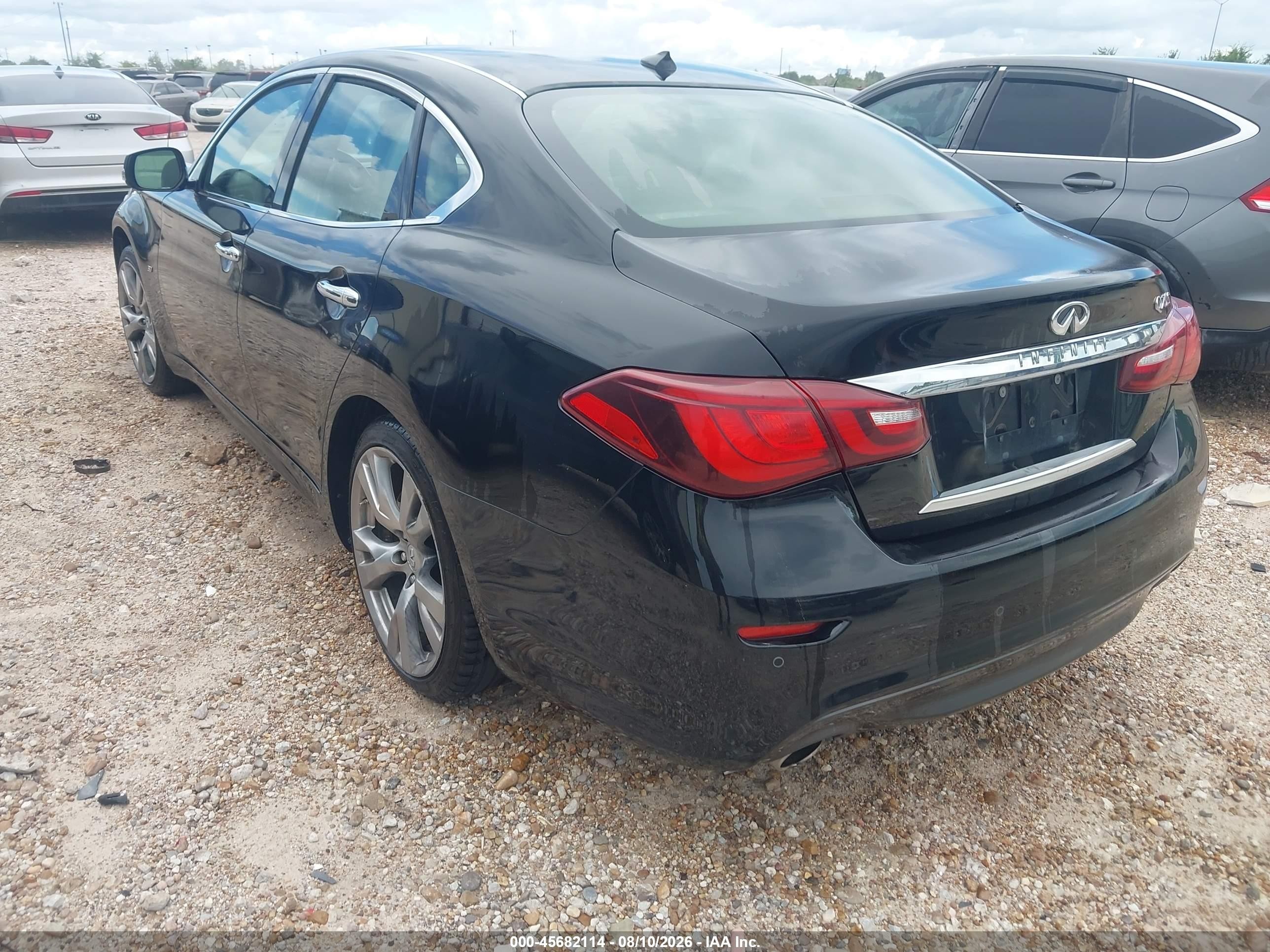 2015 Infiniti Q70 3.7 Black vin: JN1BY1AP0FM542299