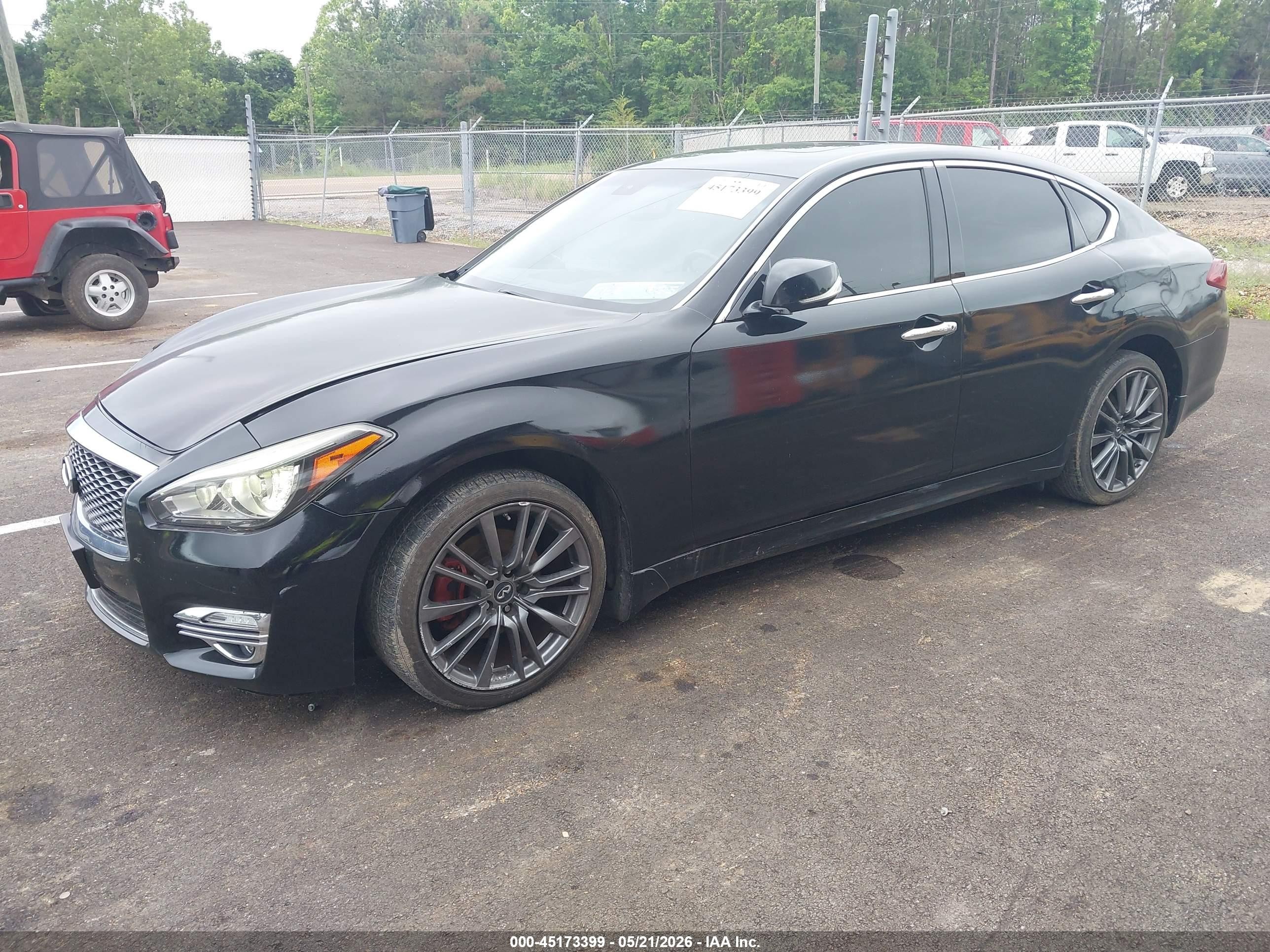 2015 Infiniti Q70 3.7 Черный vin: JN1BY1AP0FM542562