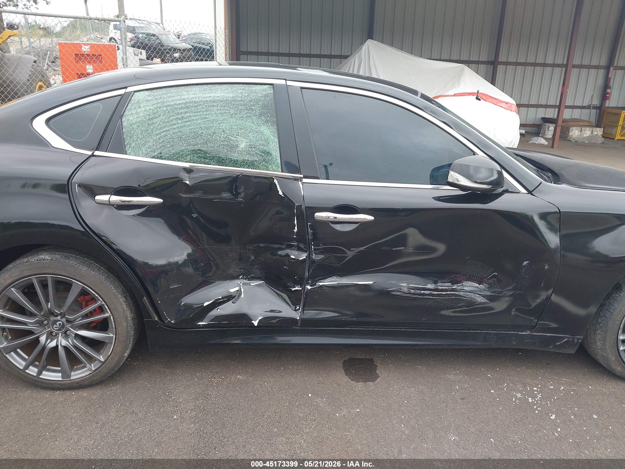 2015 Infiniti Q70 3.7 Черный vin: JN1BY1AP0FM542562