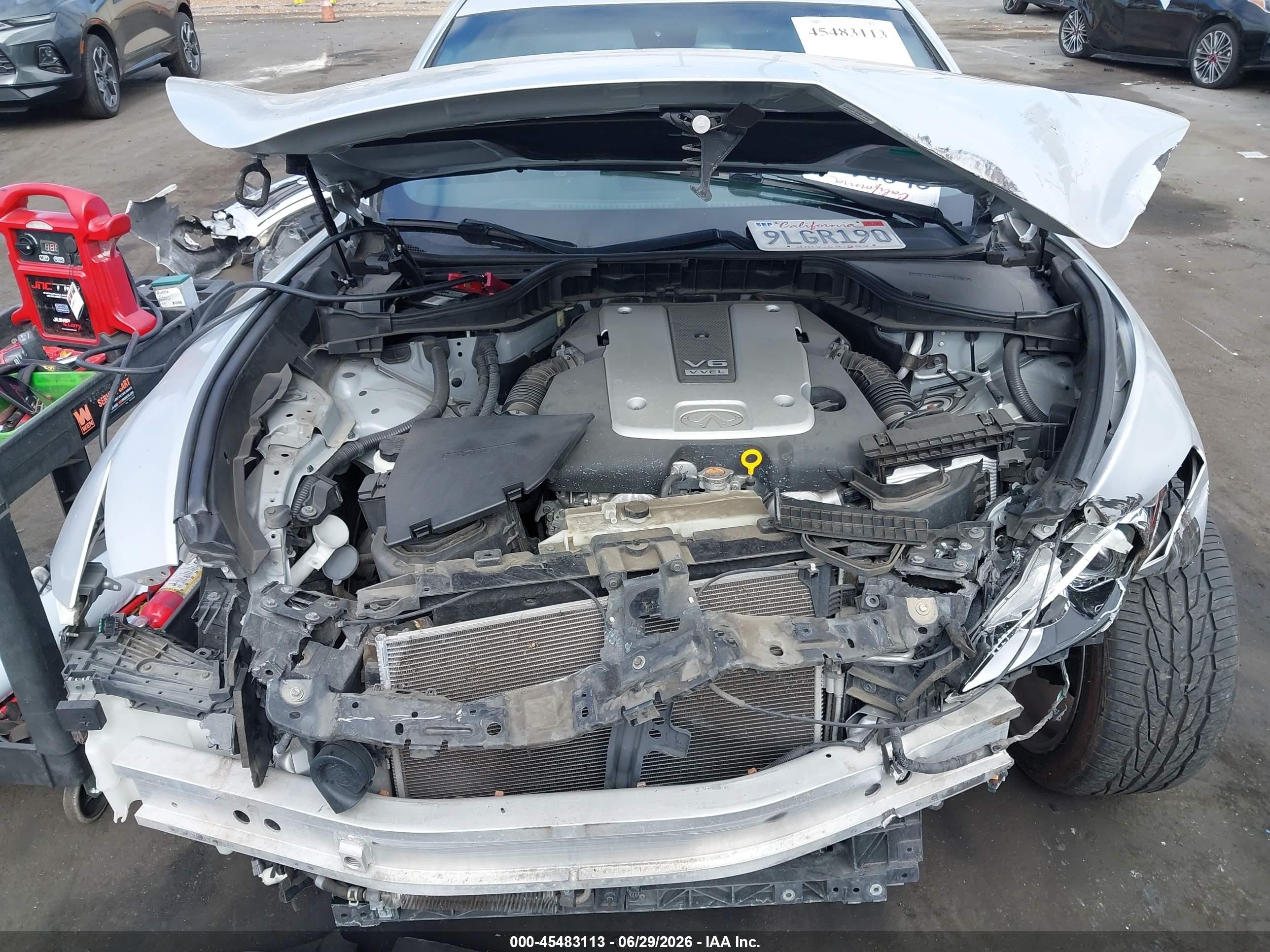 2013 Infiniti M37   Silver vin: JN1BY1AP1DM513844