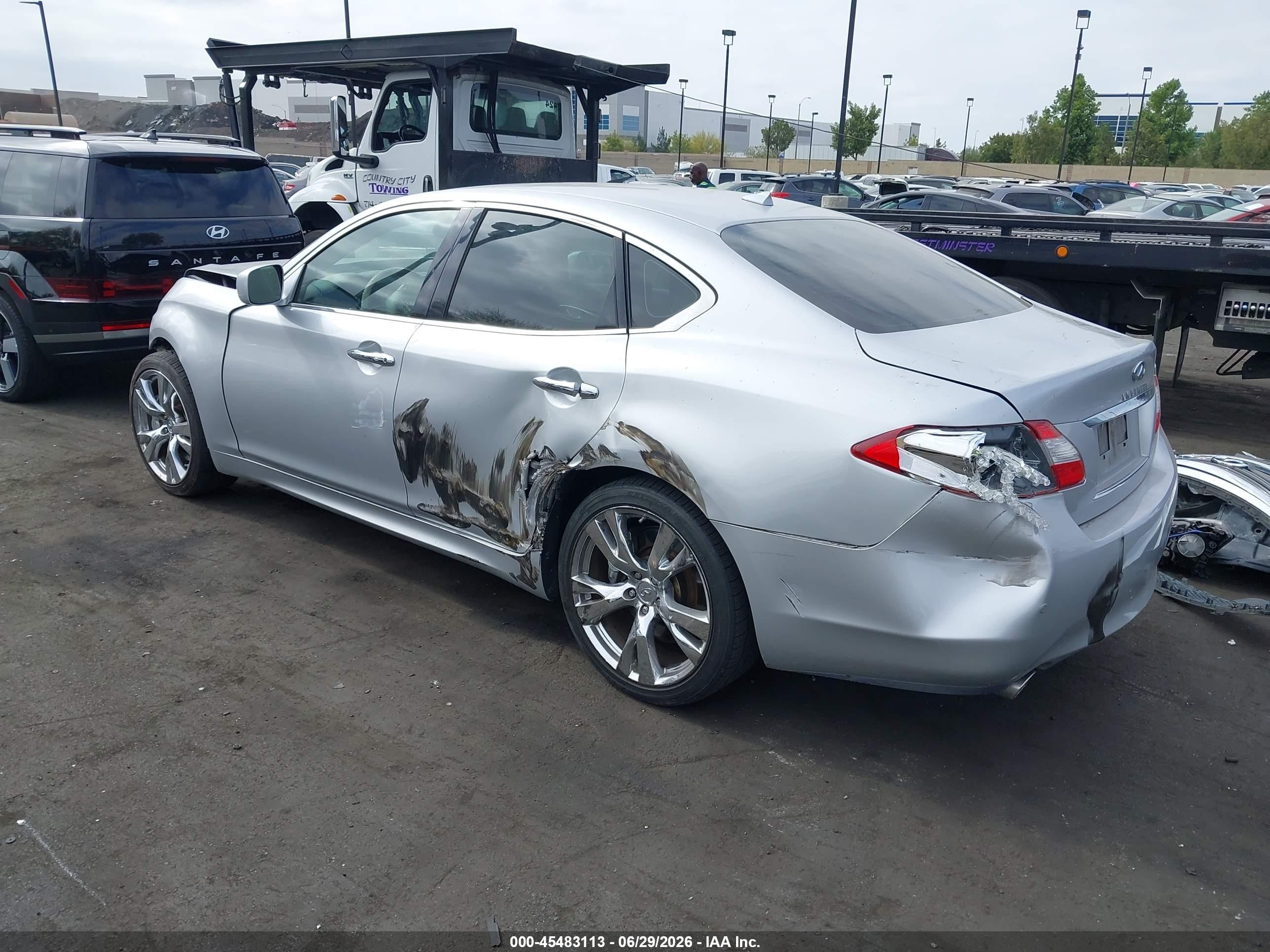 2013 Infiniti M37   Silver vin: JN1BY1AP1DM513844