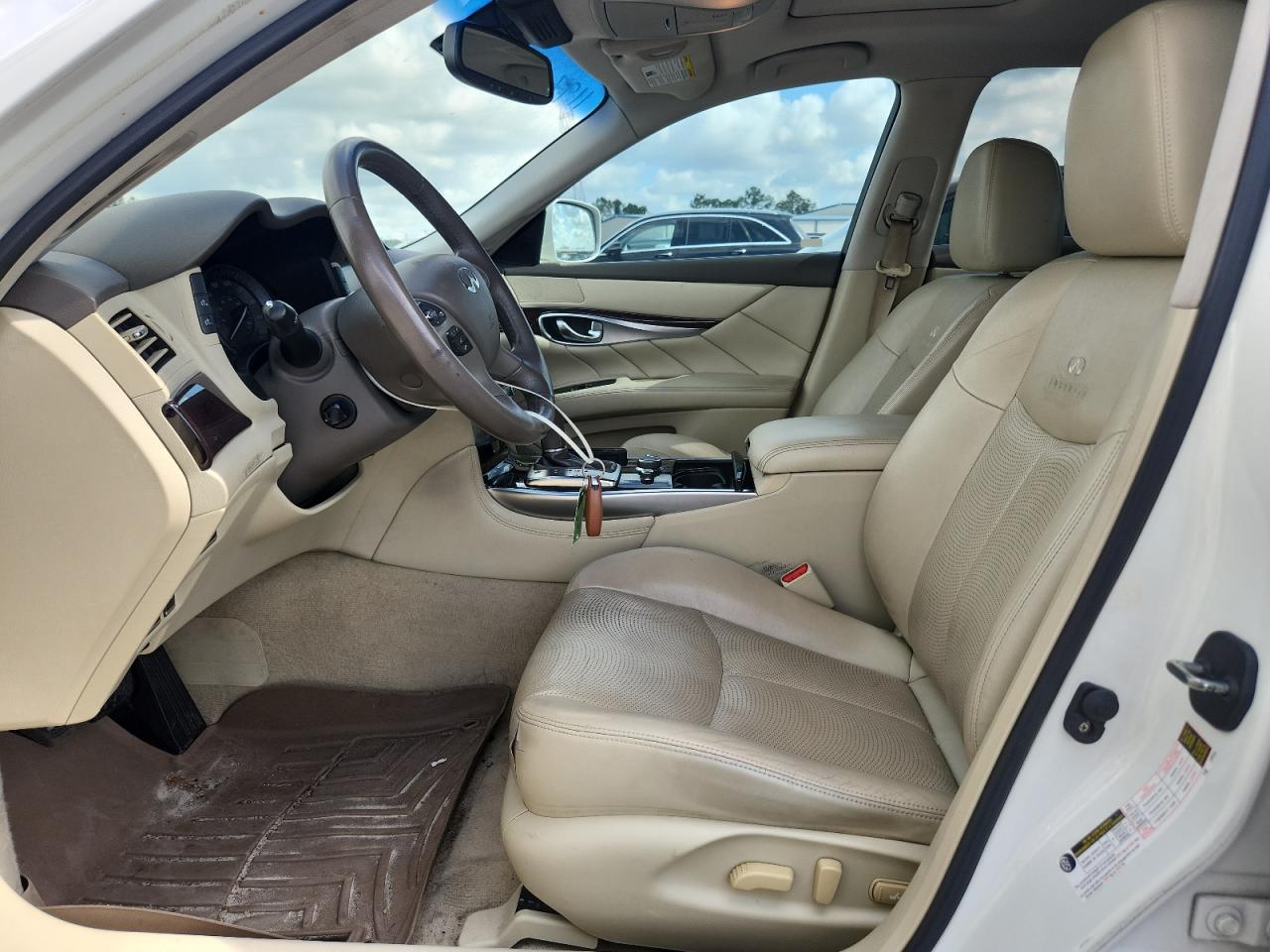 2014 Infiniti Q70 3.7 White vin: JN1BY1AP1EM260381