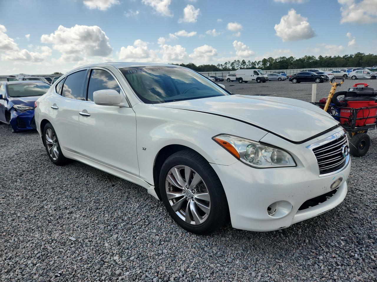 2014 Infiniti Q70 3.7 White vin: JN1BY1AP1EM260381