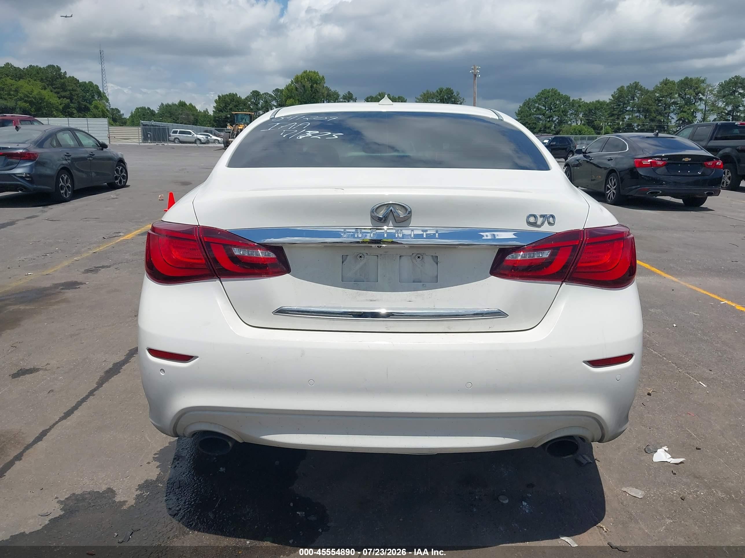 2015 Infiniti Q70 3.7 White vin: JN1BY1AP1FM541209
