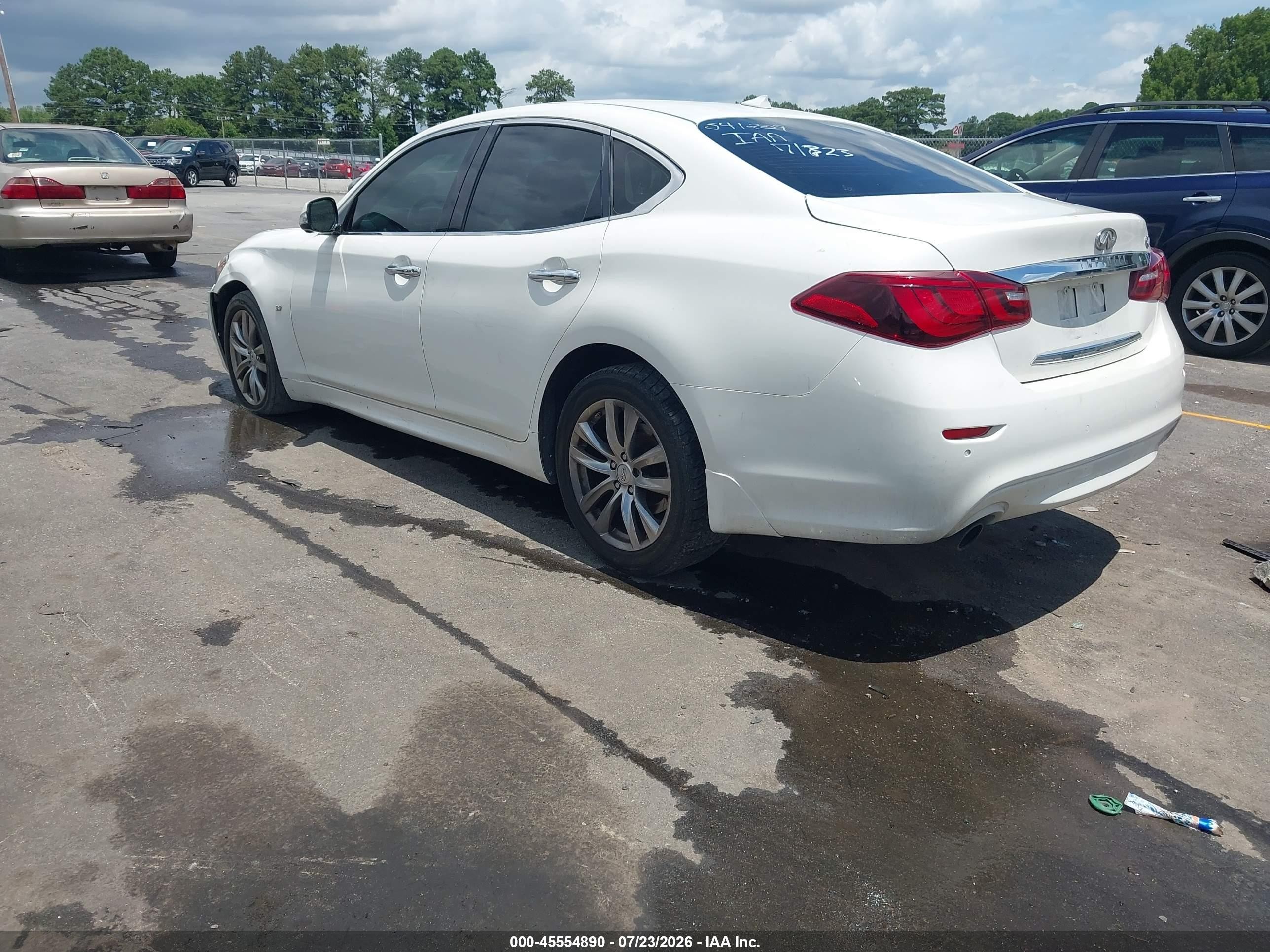 2015 Infiniti Q70 3.7 White vin: JN1BY1AP1FM541209
