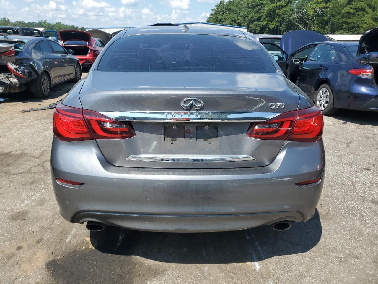 2019 Infiniti Q70 3.7 Luxe Gray vin: JN1BY1AP1KM505885
