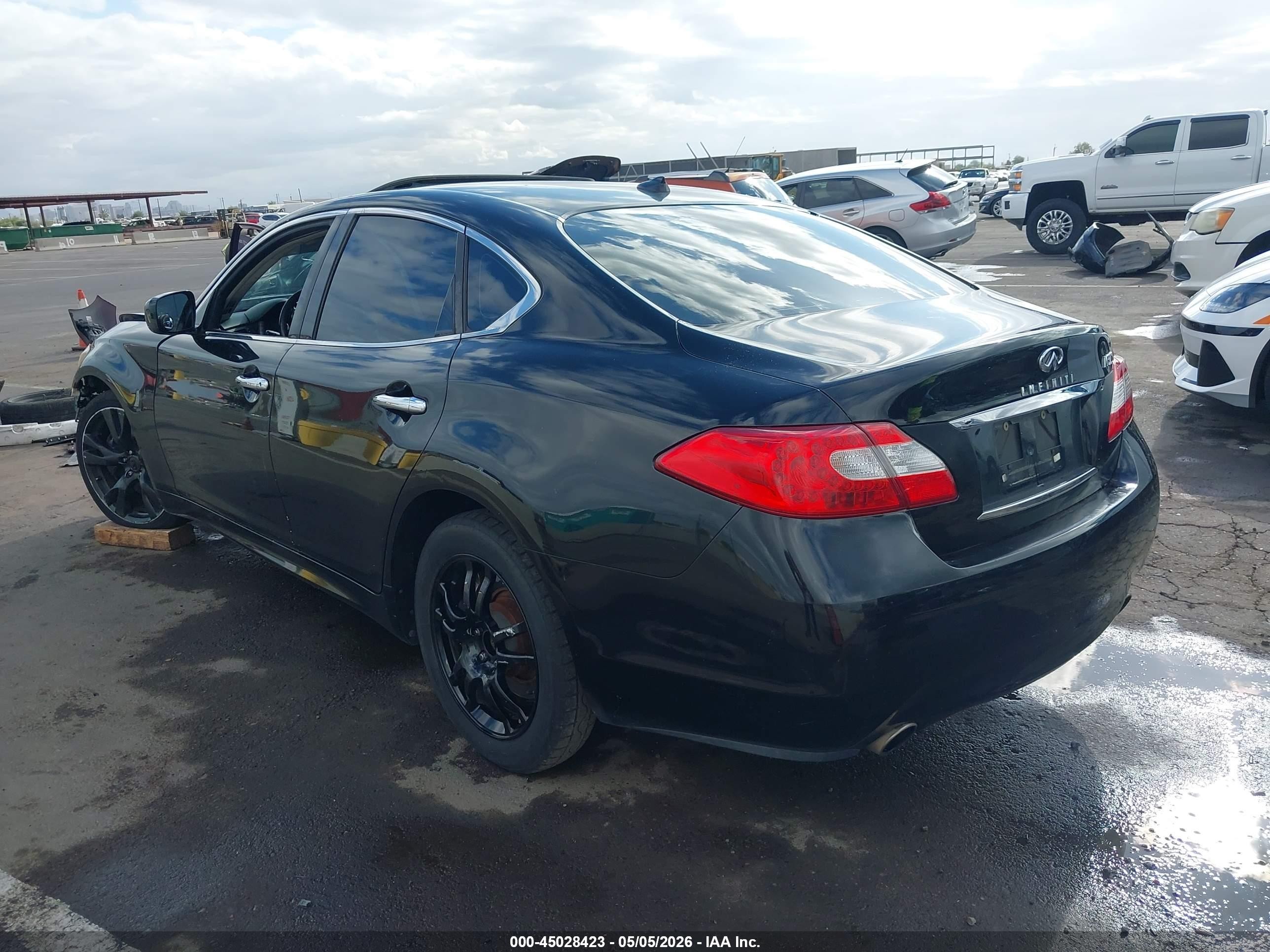 2012 Infiniti M37   Black vin: JN1BY1AP2CM335568