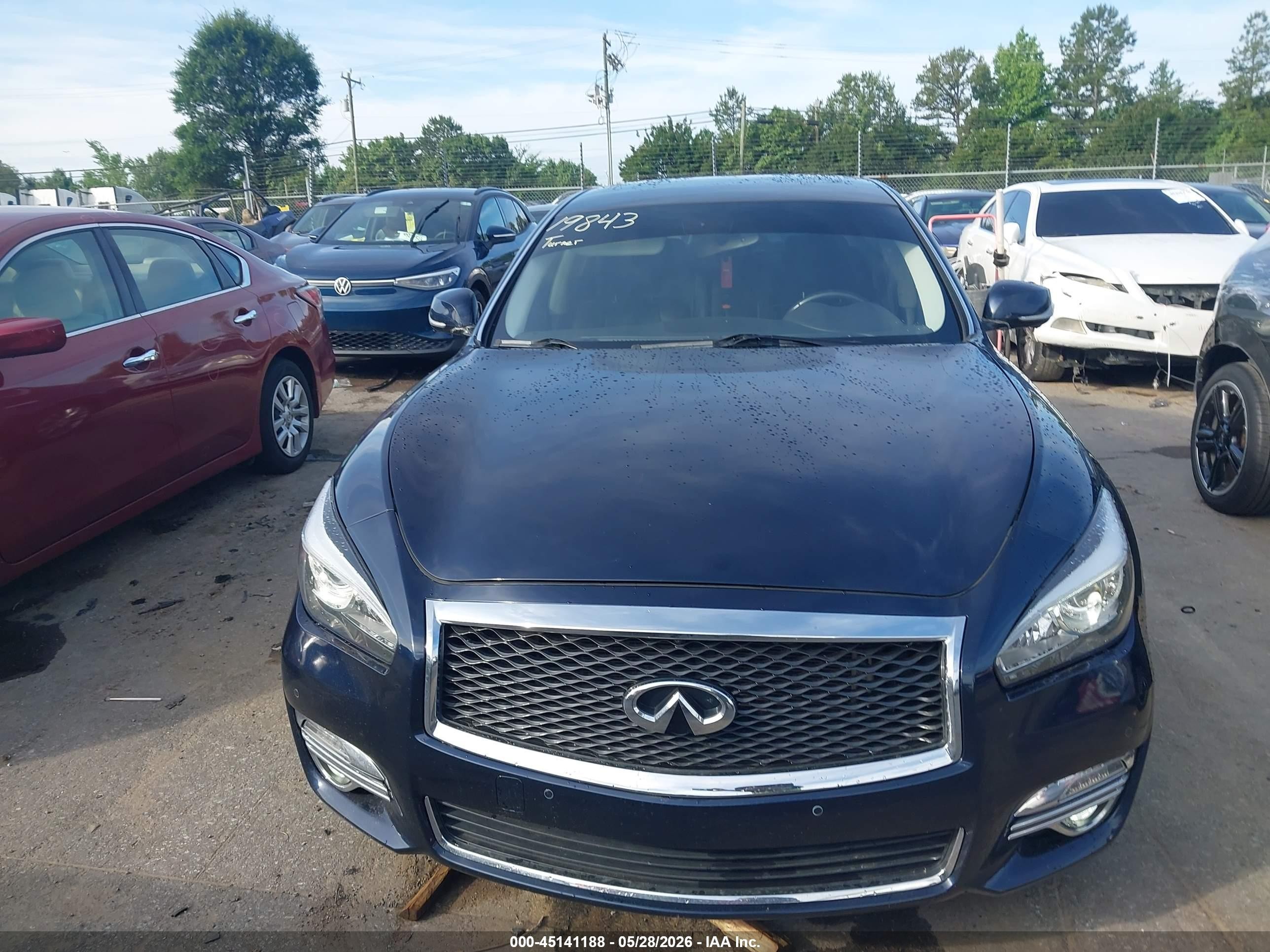 2018 Infiniti Q70 3.7 Luxe Blue vin: JN1BY1AP2JM181117