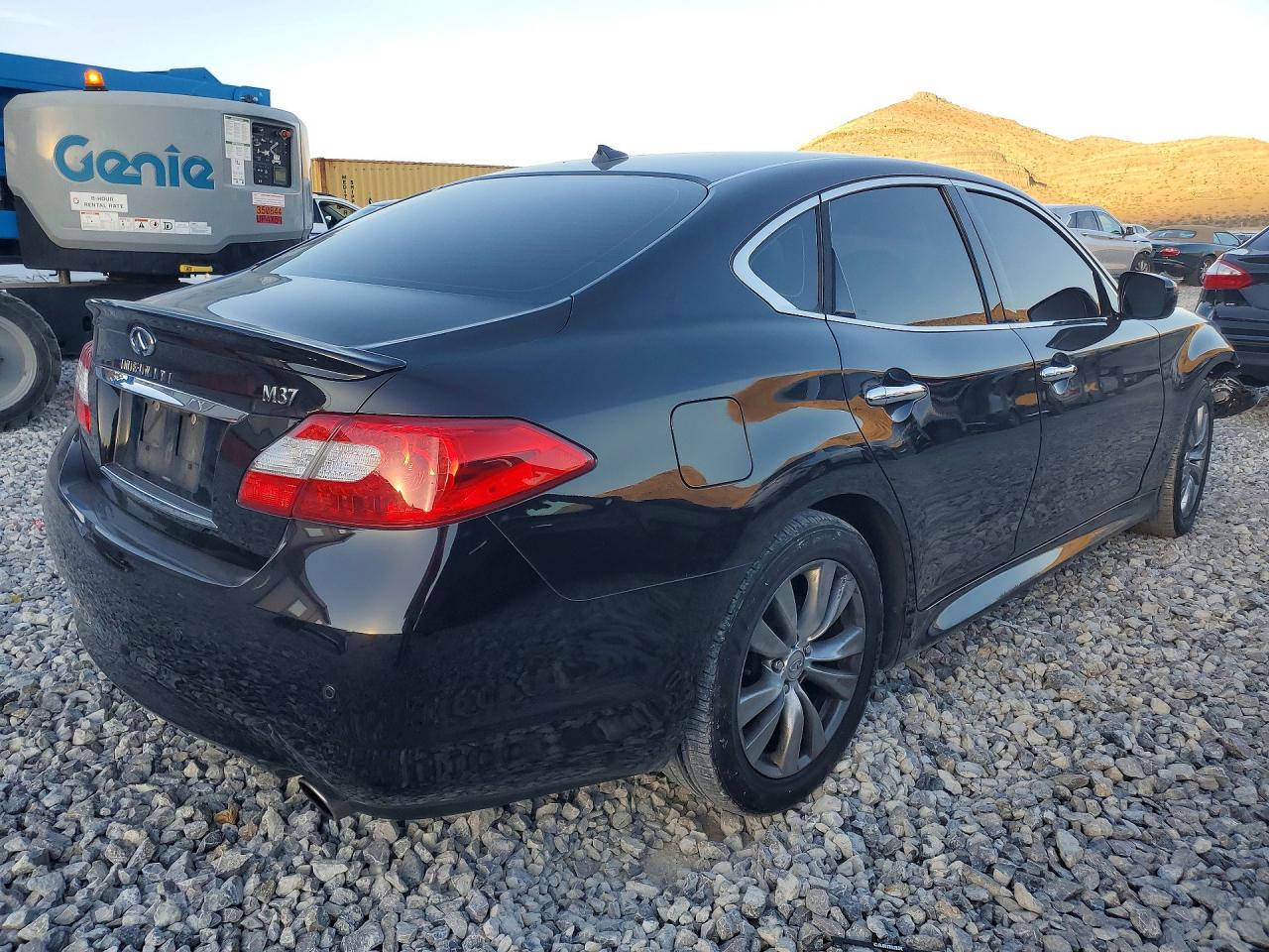 2013 Infiniti M37 Base Черный vin: JN1BY1AP3DM513263