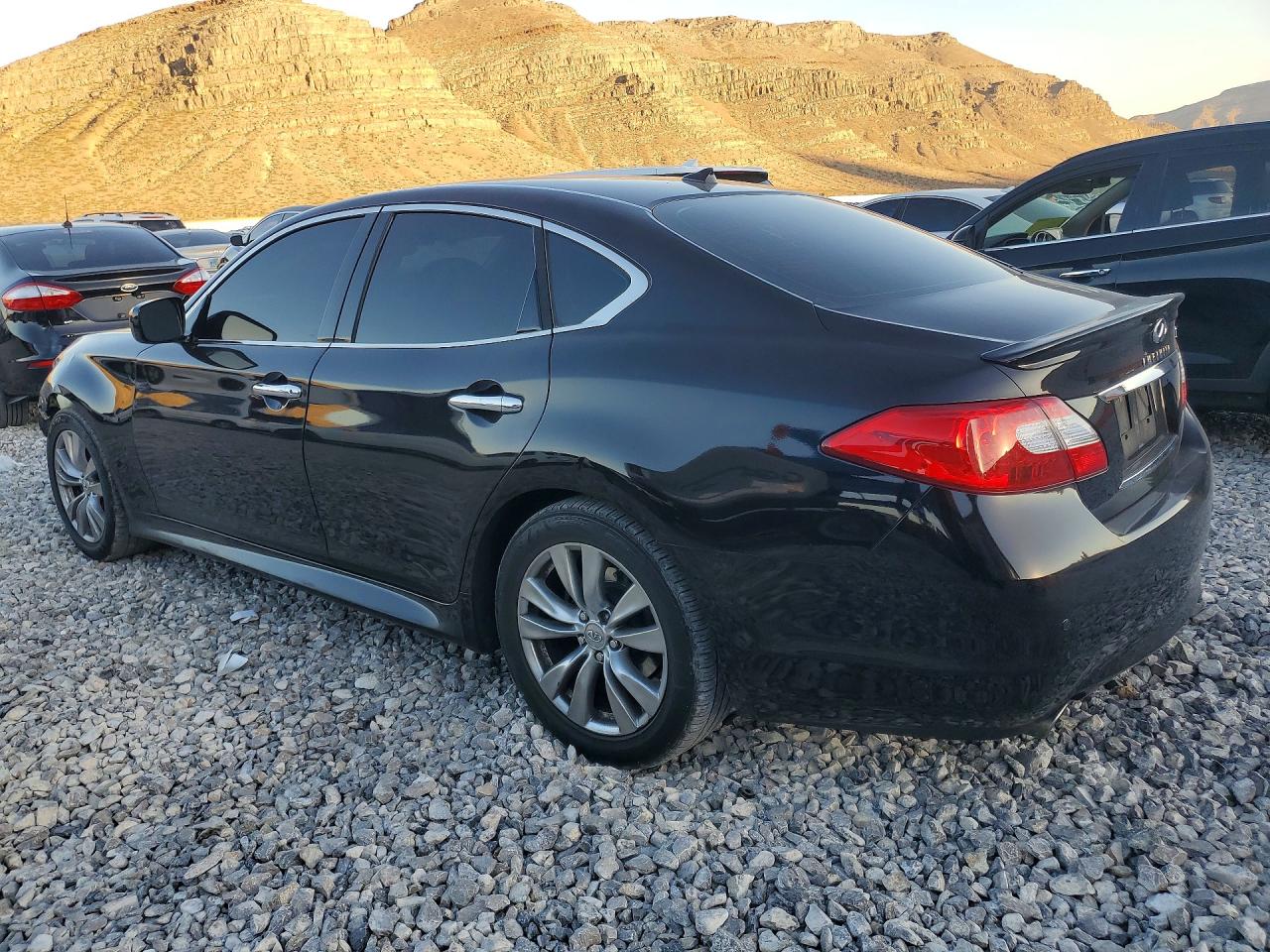 2013 Infiniti M37 Base Черный vin: JN1BY1AP3DM513263