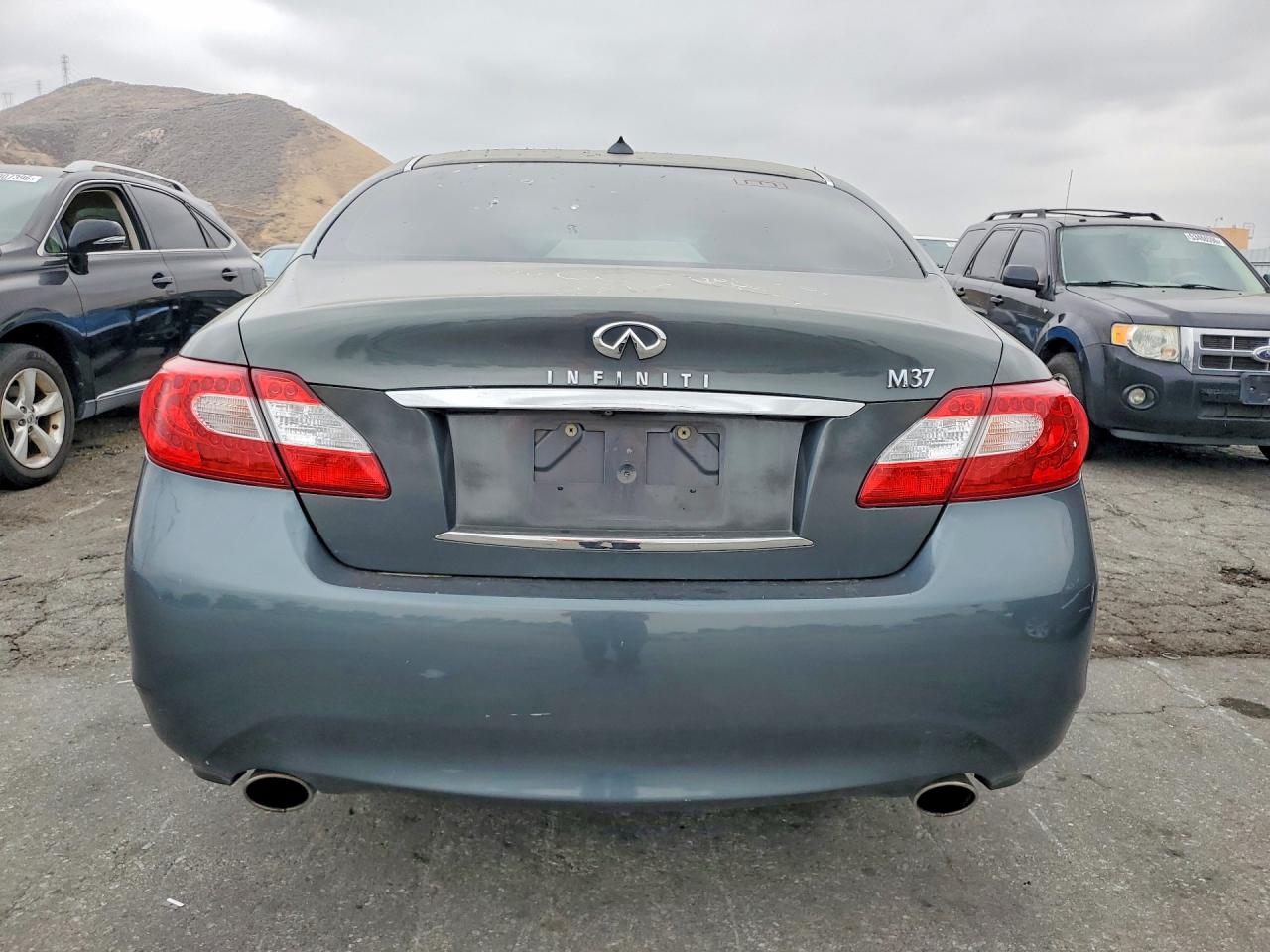 2011 Infiniti M37 Base Green vin: JN1BY1AP4BM320956