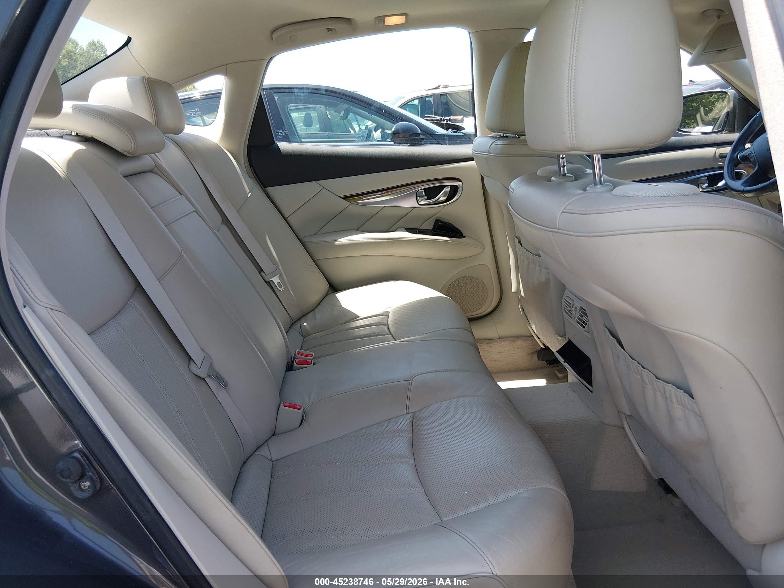 2011 Infiniti M37   Black vin: JN1BY1AP4BM321556