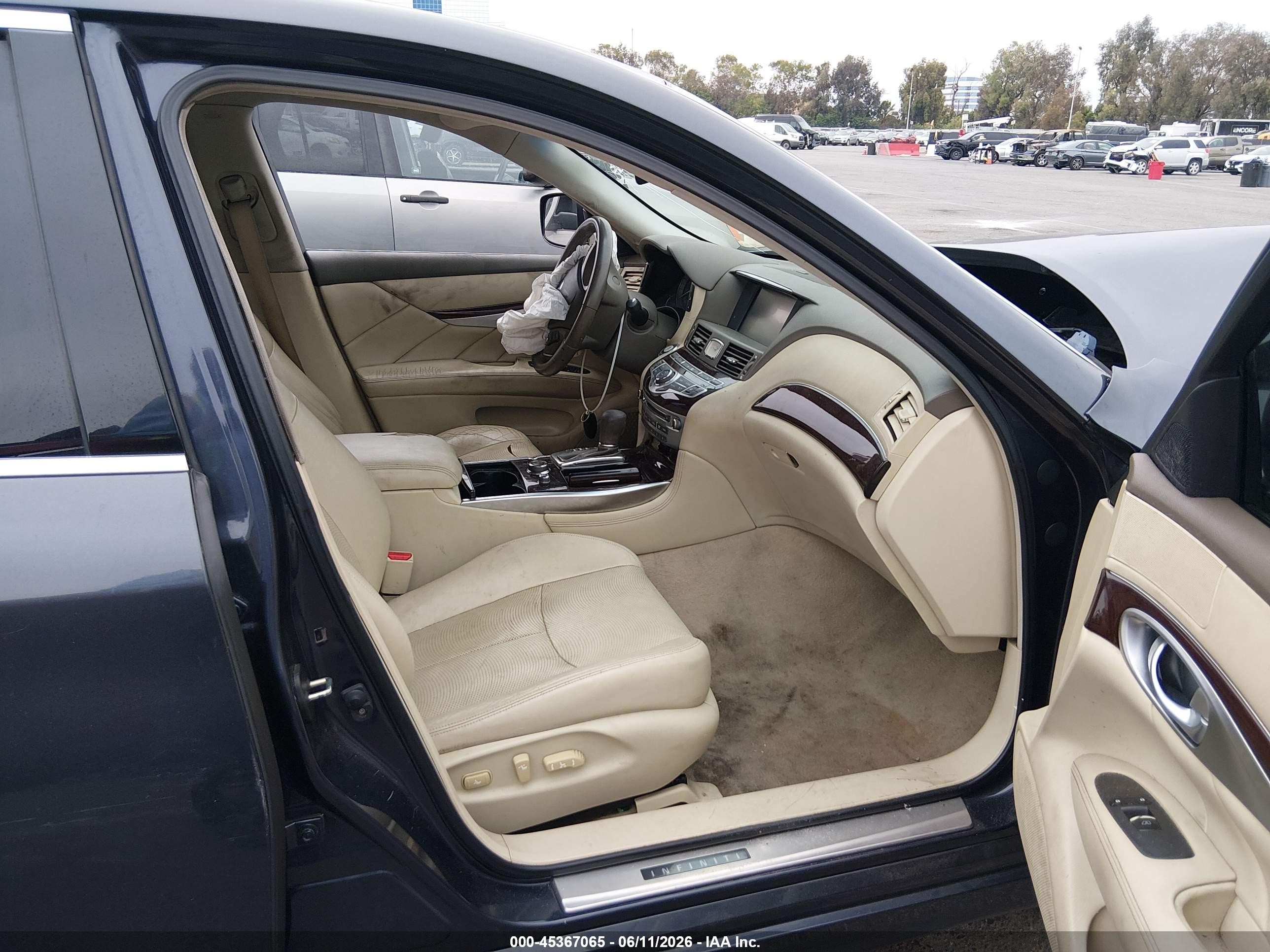 2011 Infiniti M37   Gray vin: JN1BY1AP4BM325283