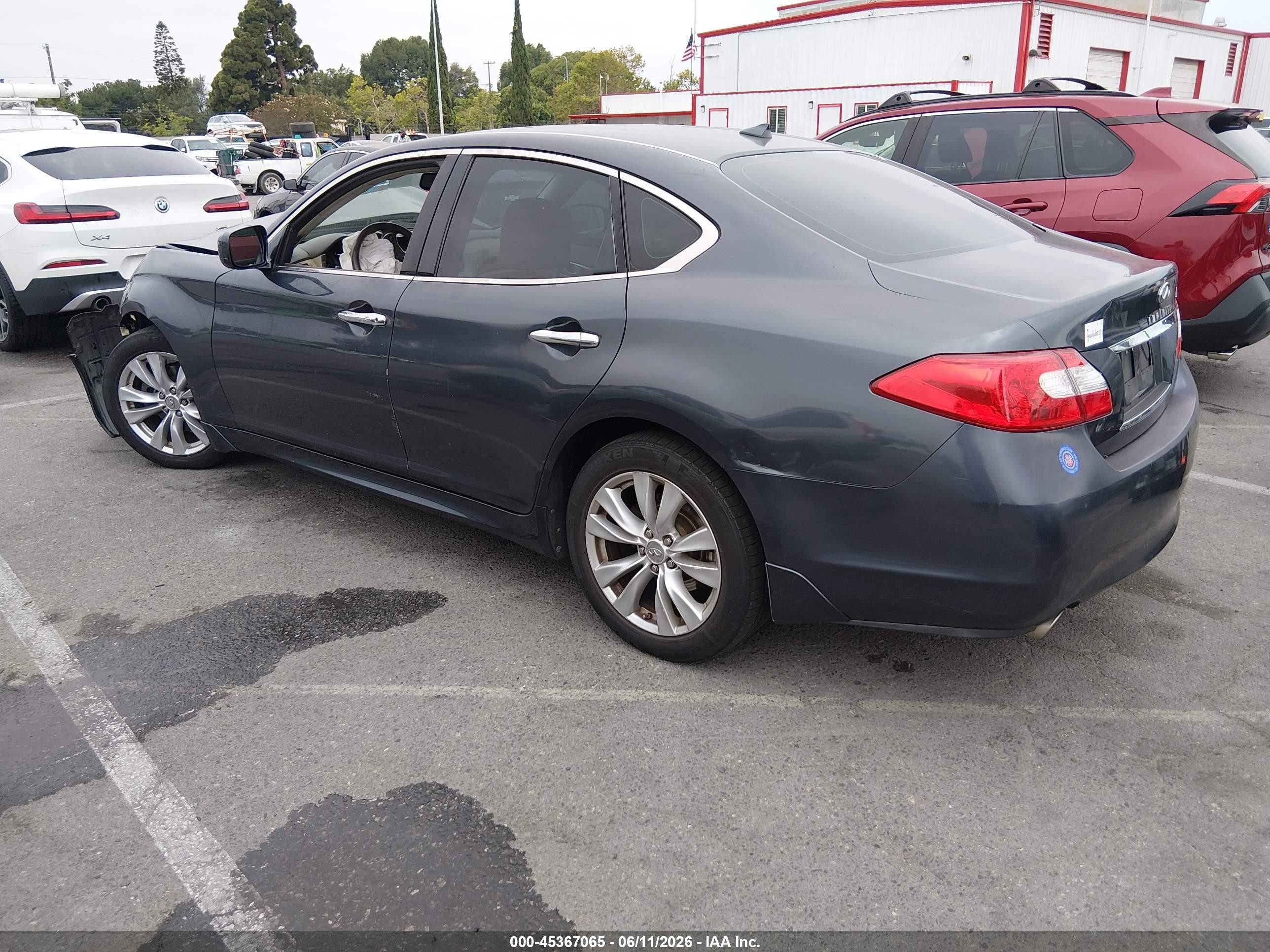 2011 Infiniti M37   Gray vin: JN1BY1AP4BM325283