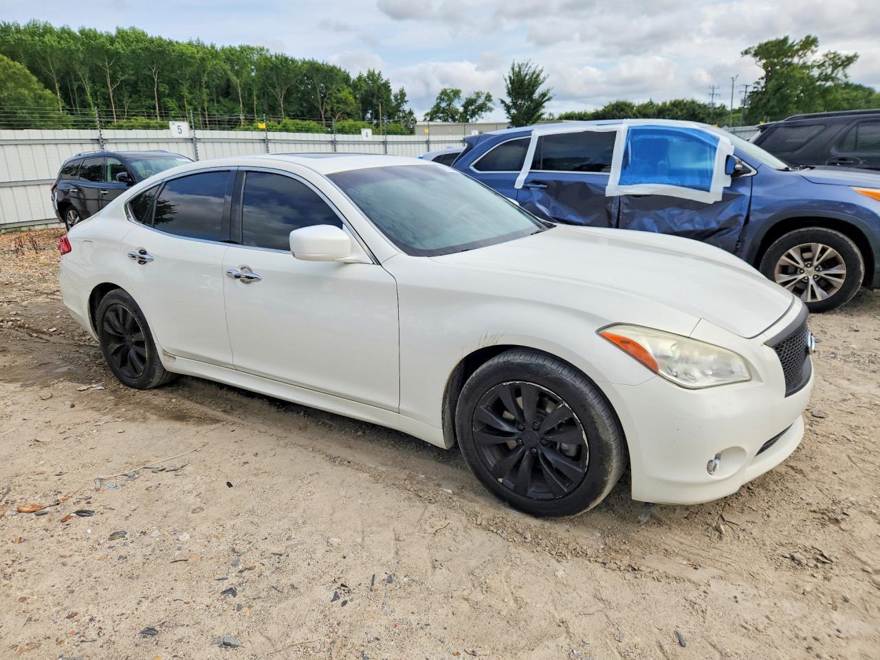 2011 Infiniti M37 Base White vin: JN1BY1AP4BM326787