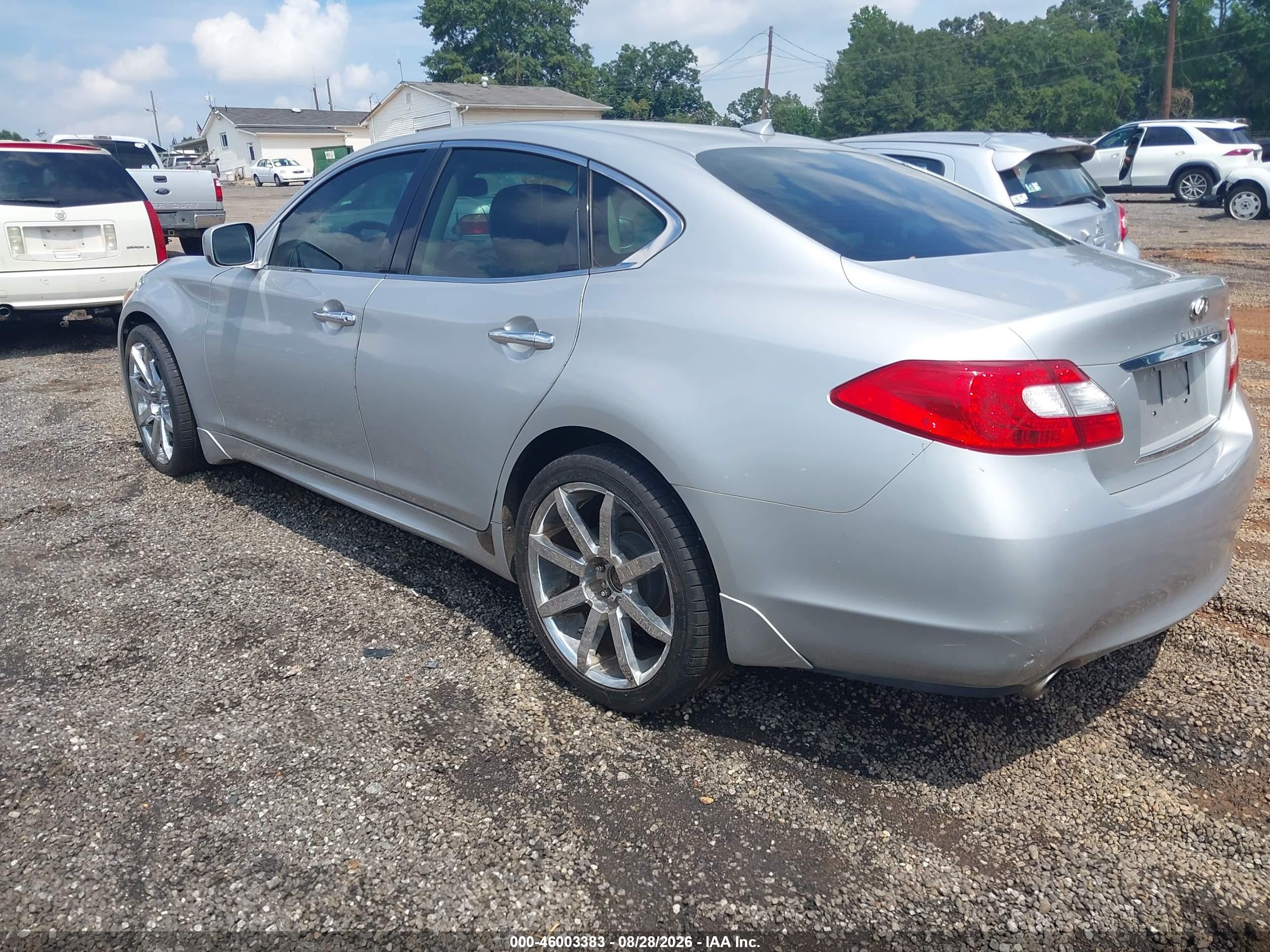 2012 Infiniti M37   Silver vin: JN1BY1AP4CM330968