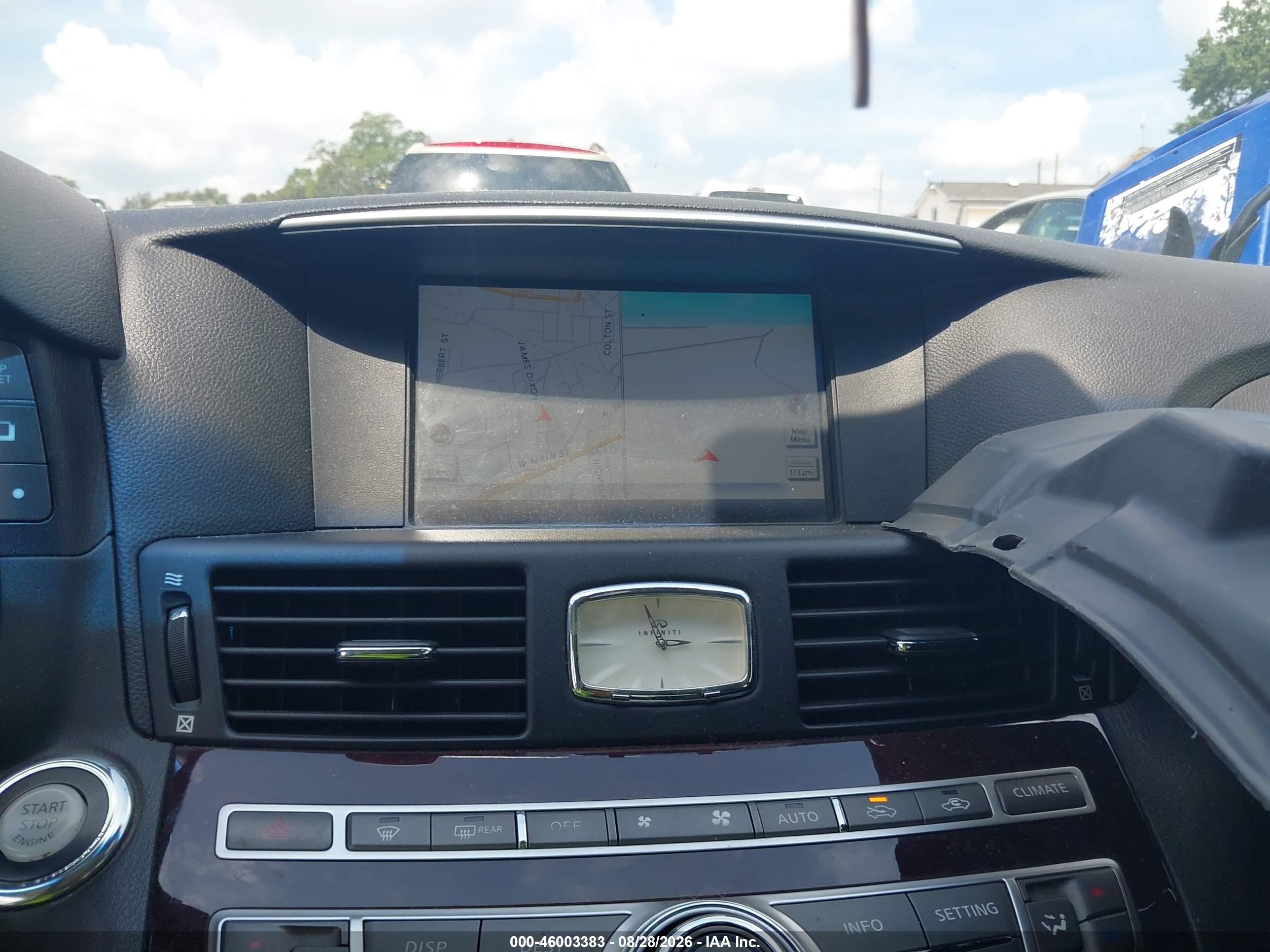 2012 Infiniti M37   Silver vin: JN1BY1AP4CM330968