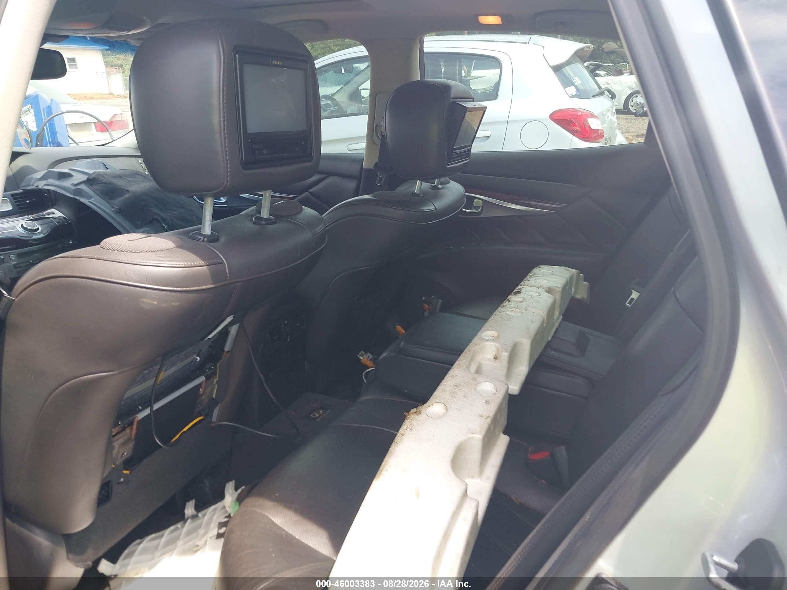 2012 Infiniti M37   Silver vin: JN1BY1AP4CM330968