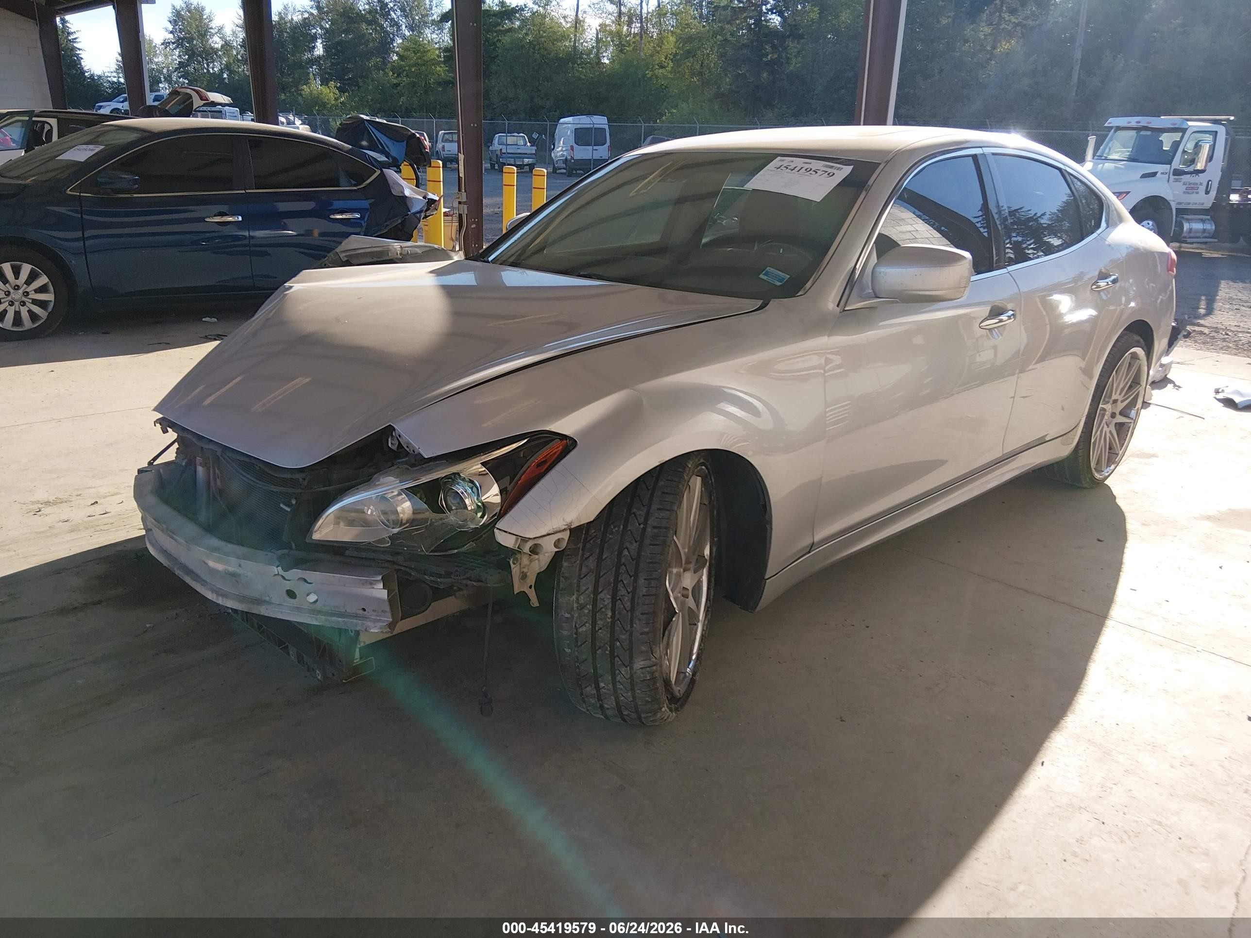 2012 Infiniti M37   Серебряный vin: JN1BY1AP4CM332137