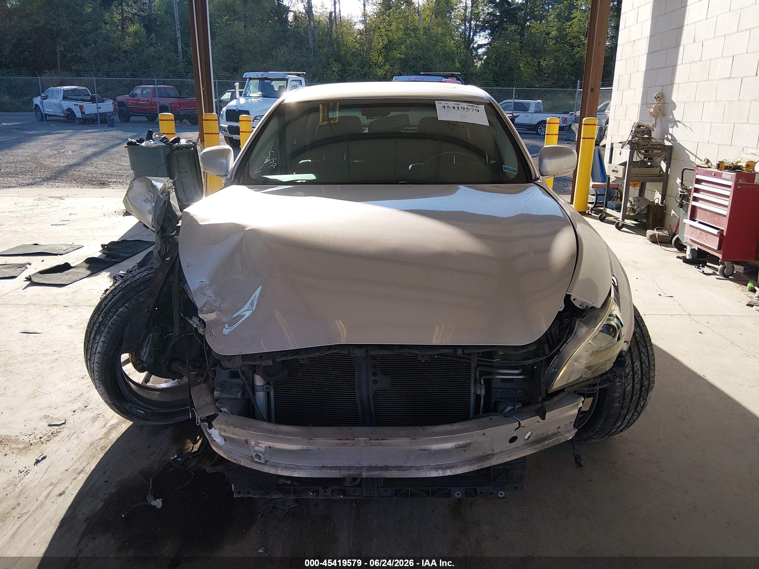 2012 Infiniti M37   Серебряный vin: JN1BY1AP4CM332137
