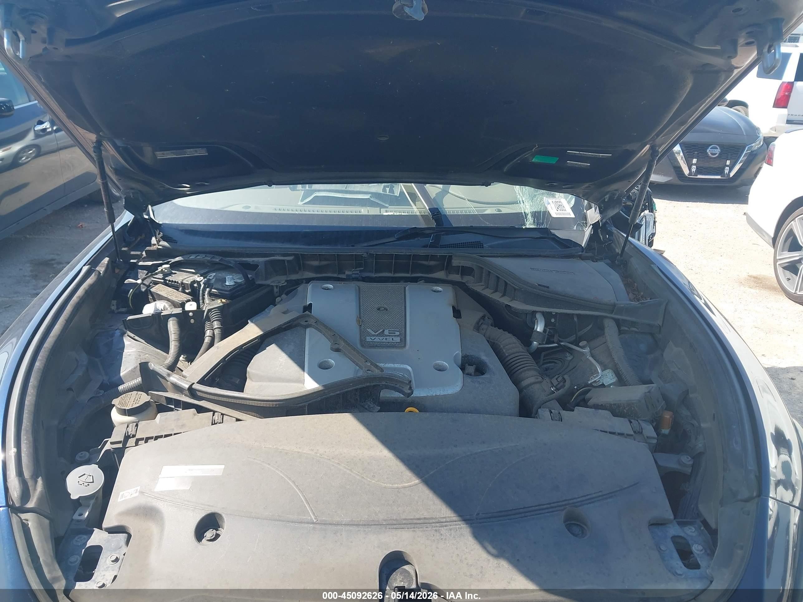 2018 Infiniti Q70 3.7 Luxe Blue vin: JN1BY1AP4JM180163