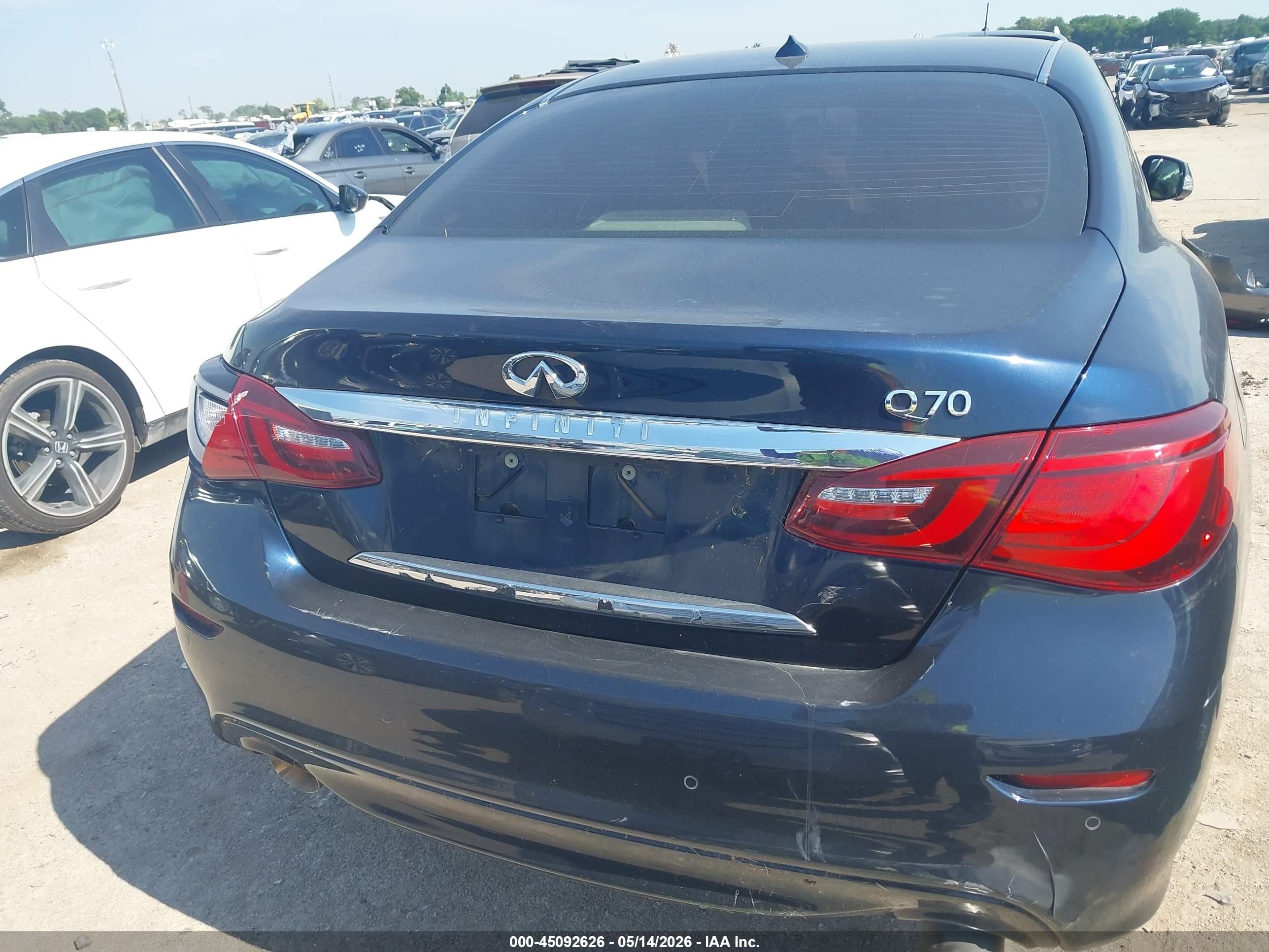 2018 Infiniti Q70 3.7 Luxe Blue vin: JN1BY1AP4JM180163