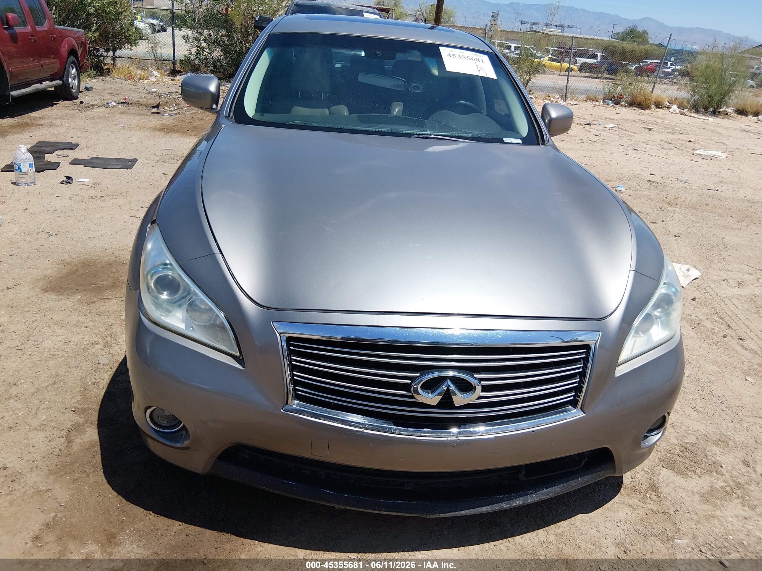 2011 Infiniti M37 Silver vin: JN1BY1AP5BM325812
