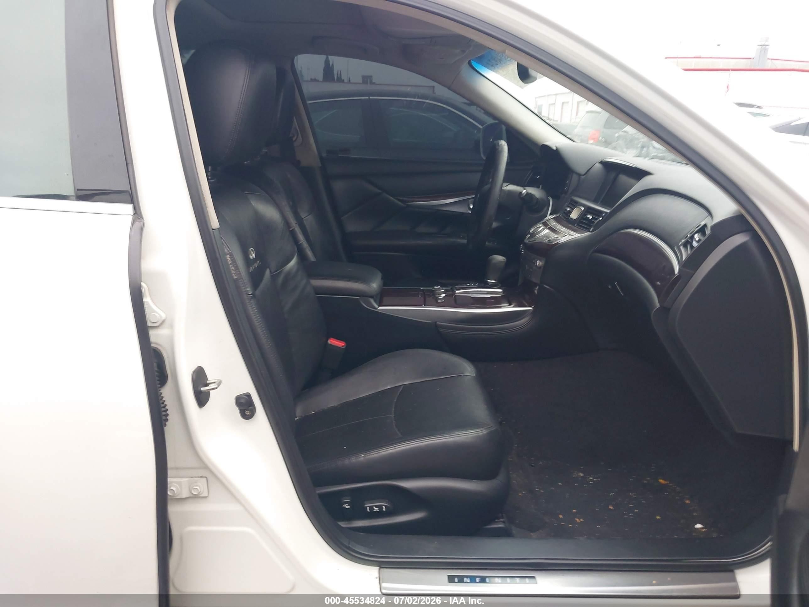 2011 Infiniti M37   White vin: JN1BY1AP5BM326491