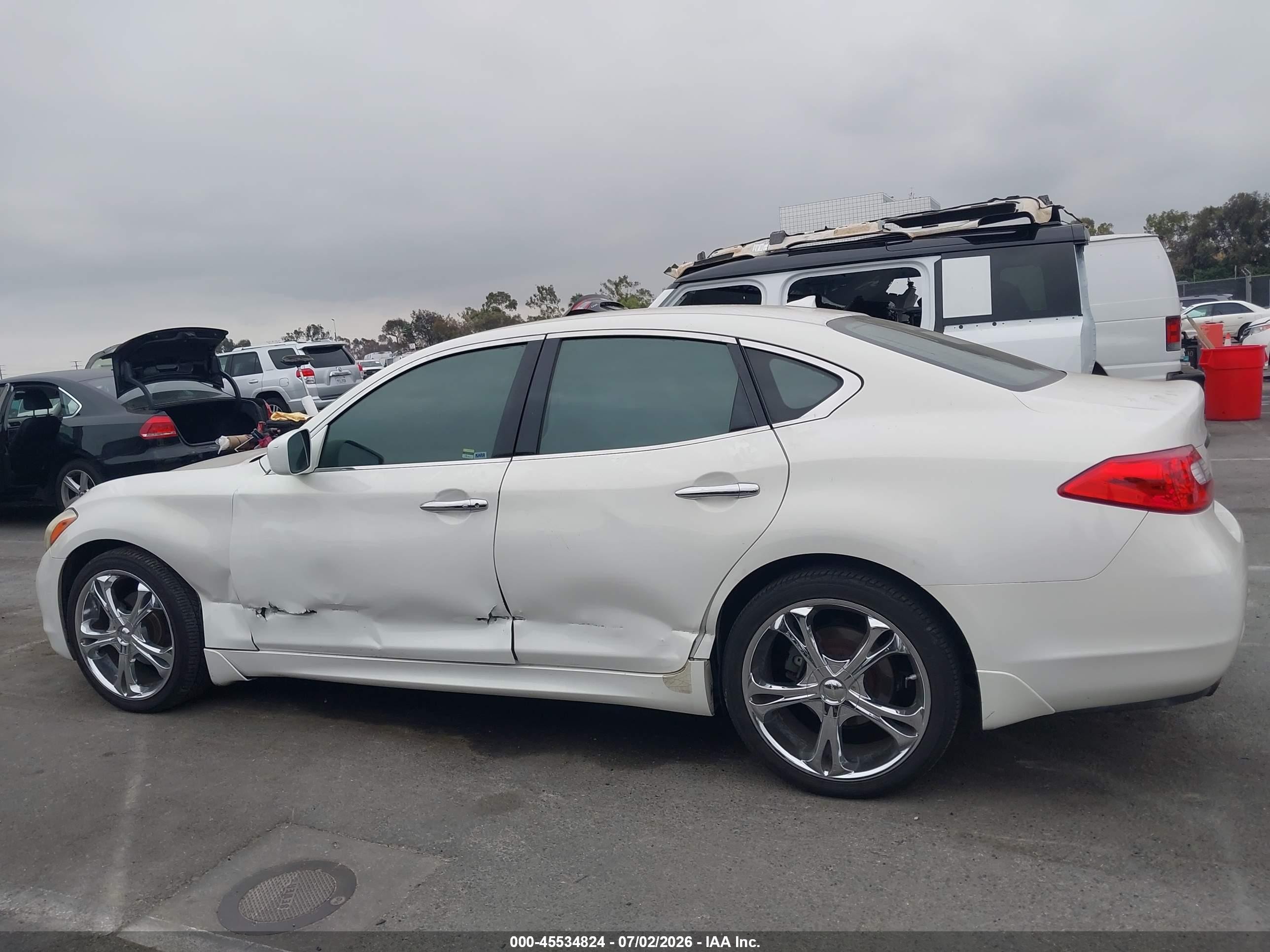 2011 Infiniti M37   White vin: JN1BY1AP5BM326491