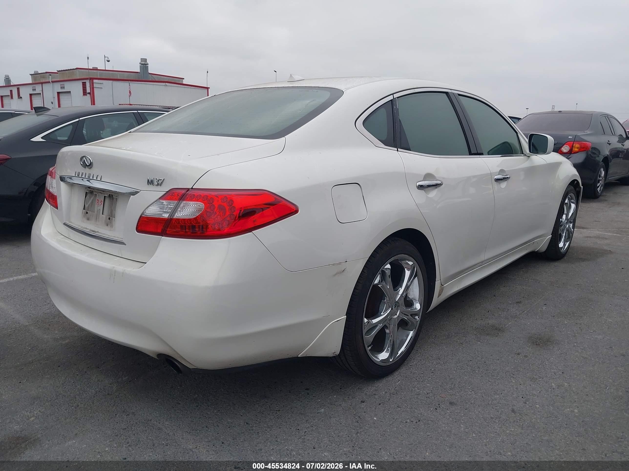 2011 Infiniti M37   White vin: JN1BY1AP5BM326491
