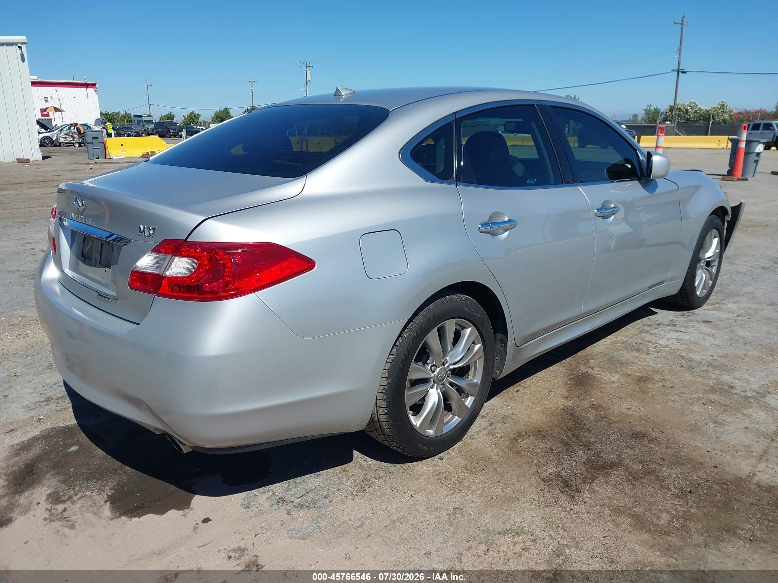 2012 Infiniti M37   Серебряный vin: JN1BY1AP5CM330901