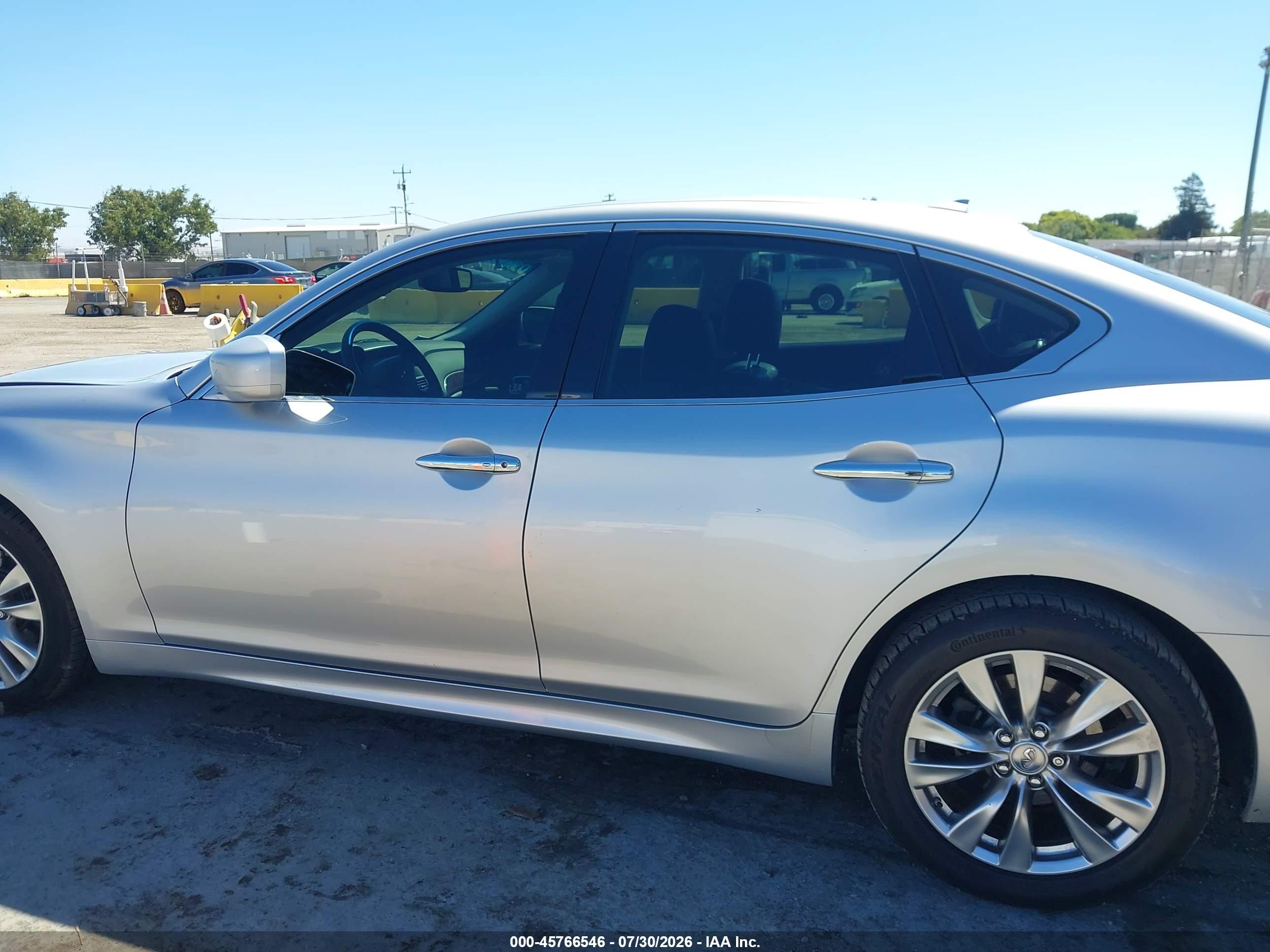2012 Infiniti M37   Серебряный vin: JN1BY1AP5CM330901