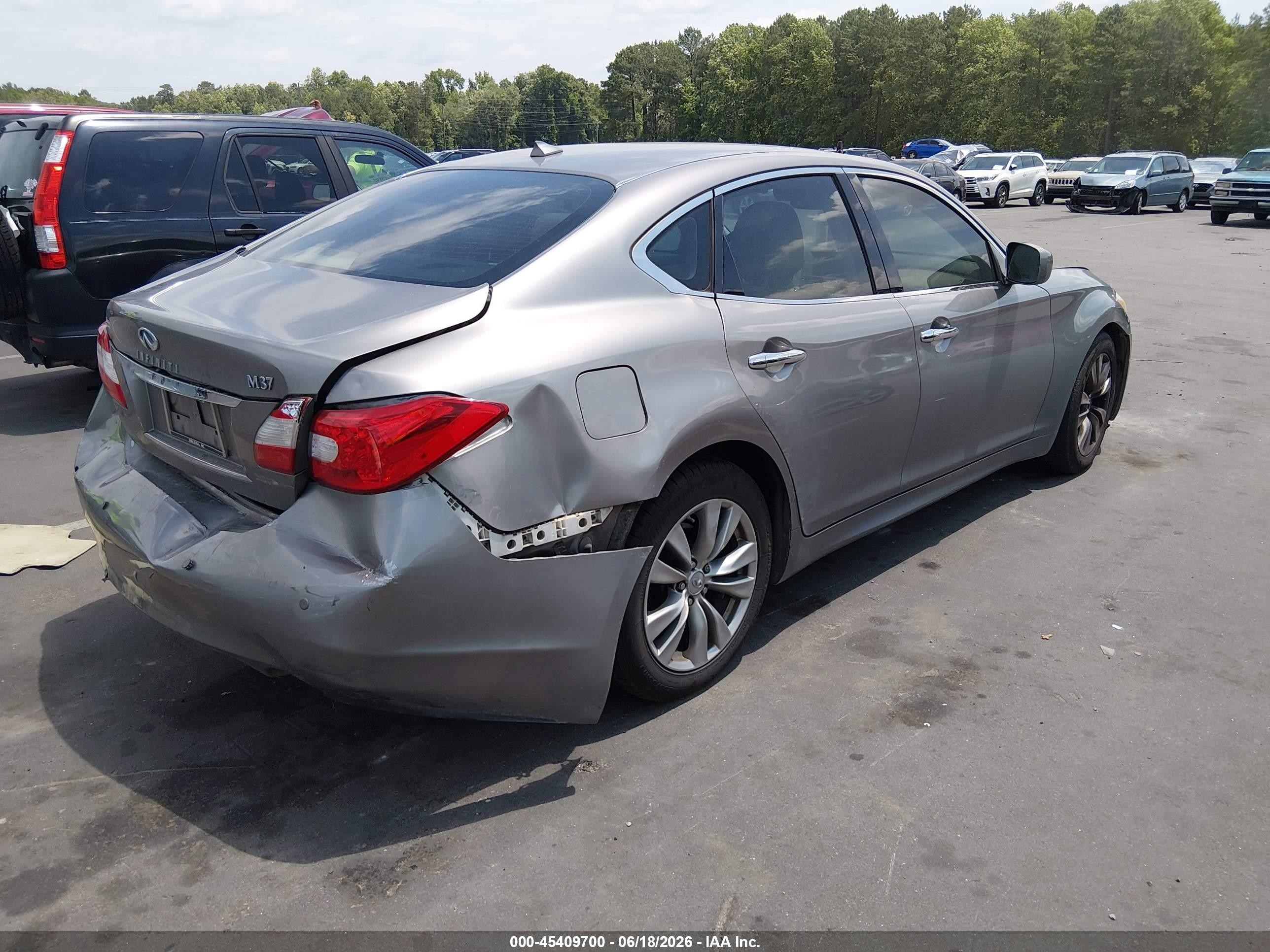 2013 Infiniti M37   Silver vin: JN1BY1AP5DM511790