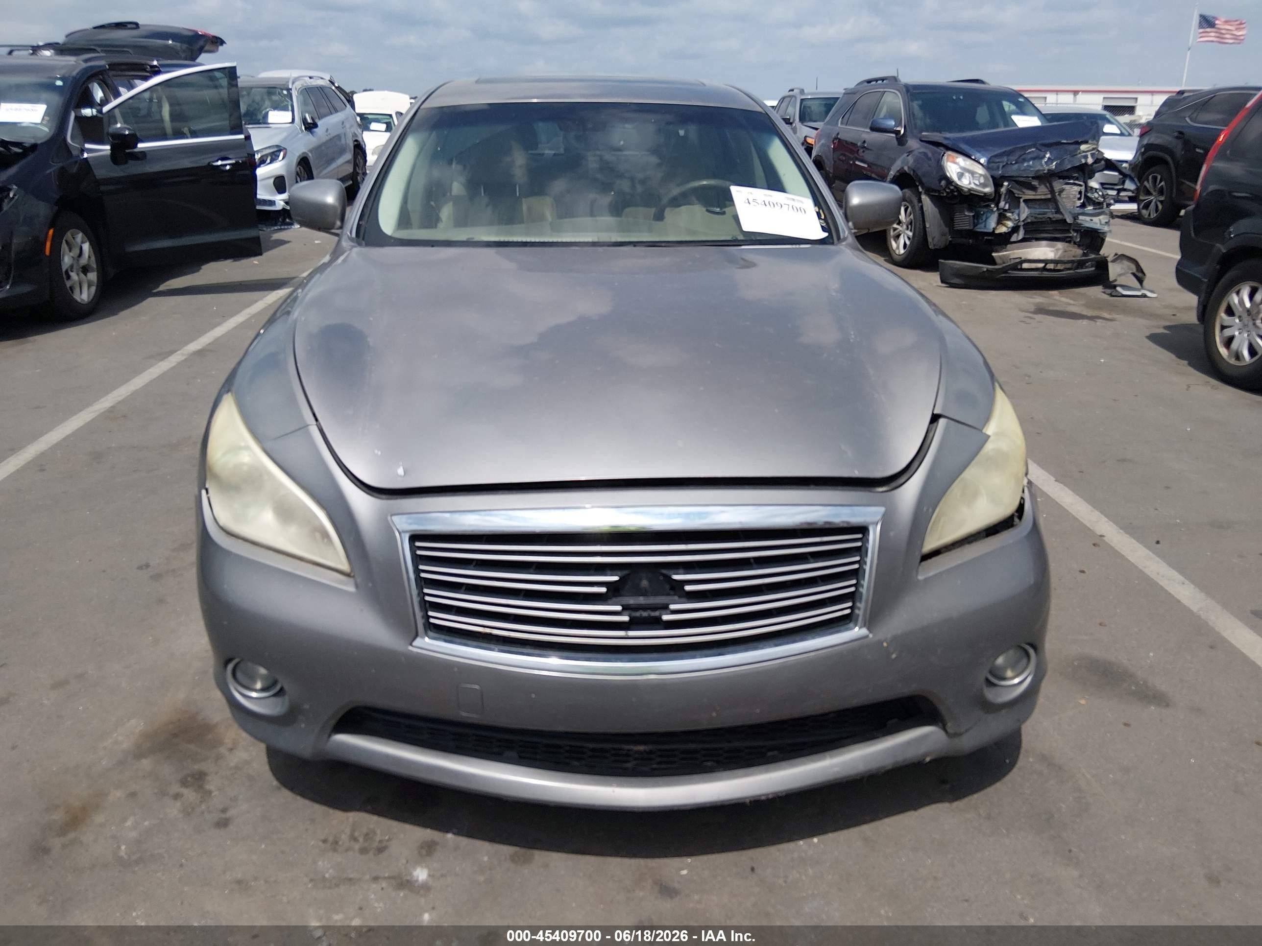 2013 Infiniti M37   Silver vin: JN1BY1AP5DM511790